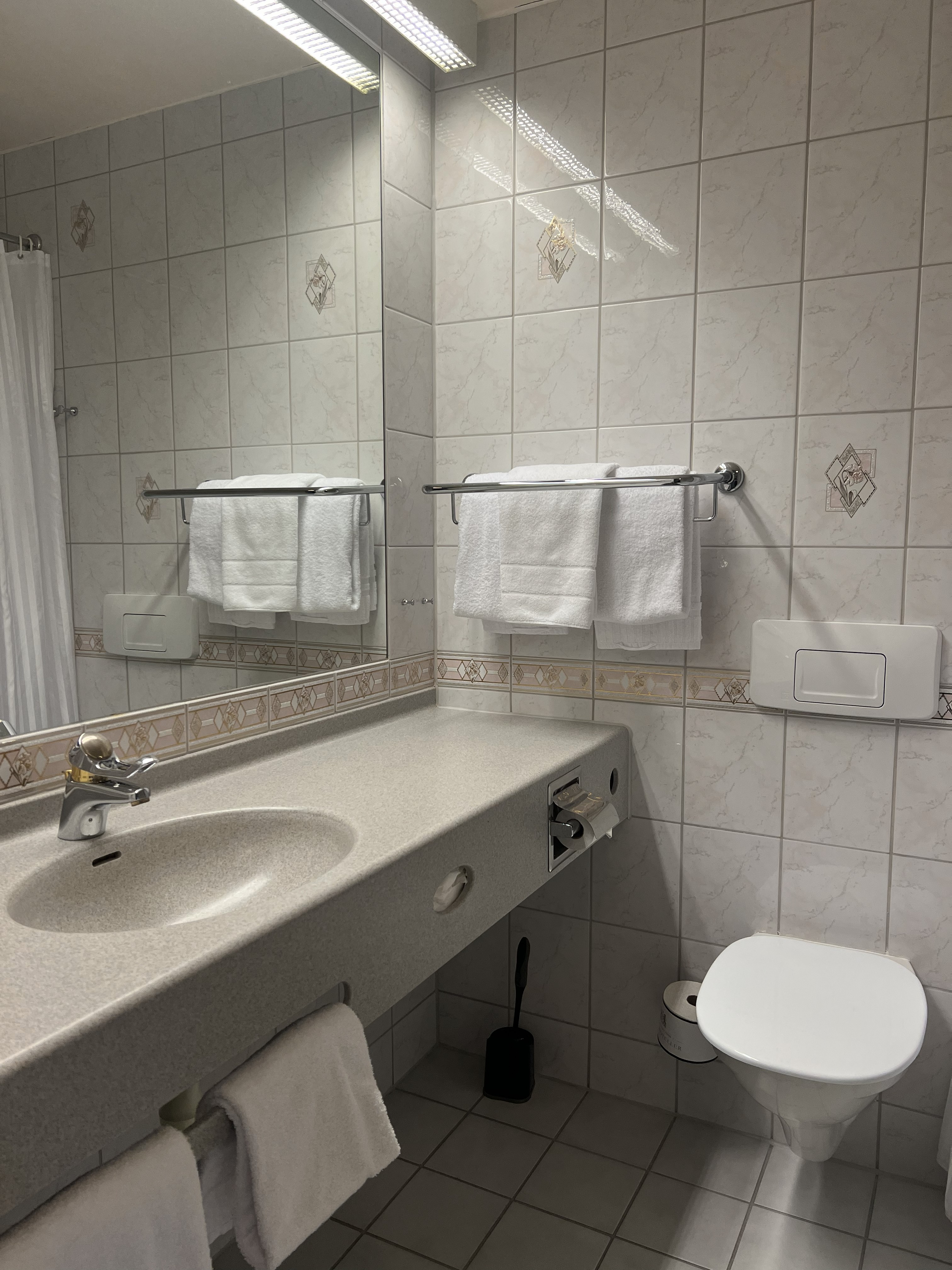 Family Room Capacity 1