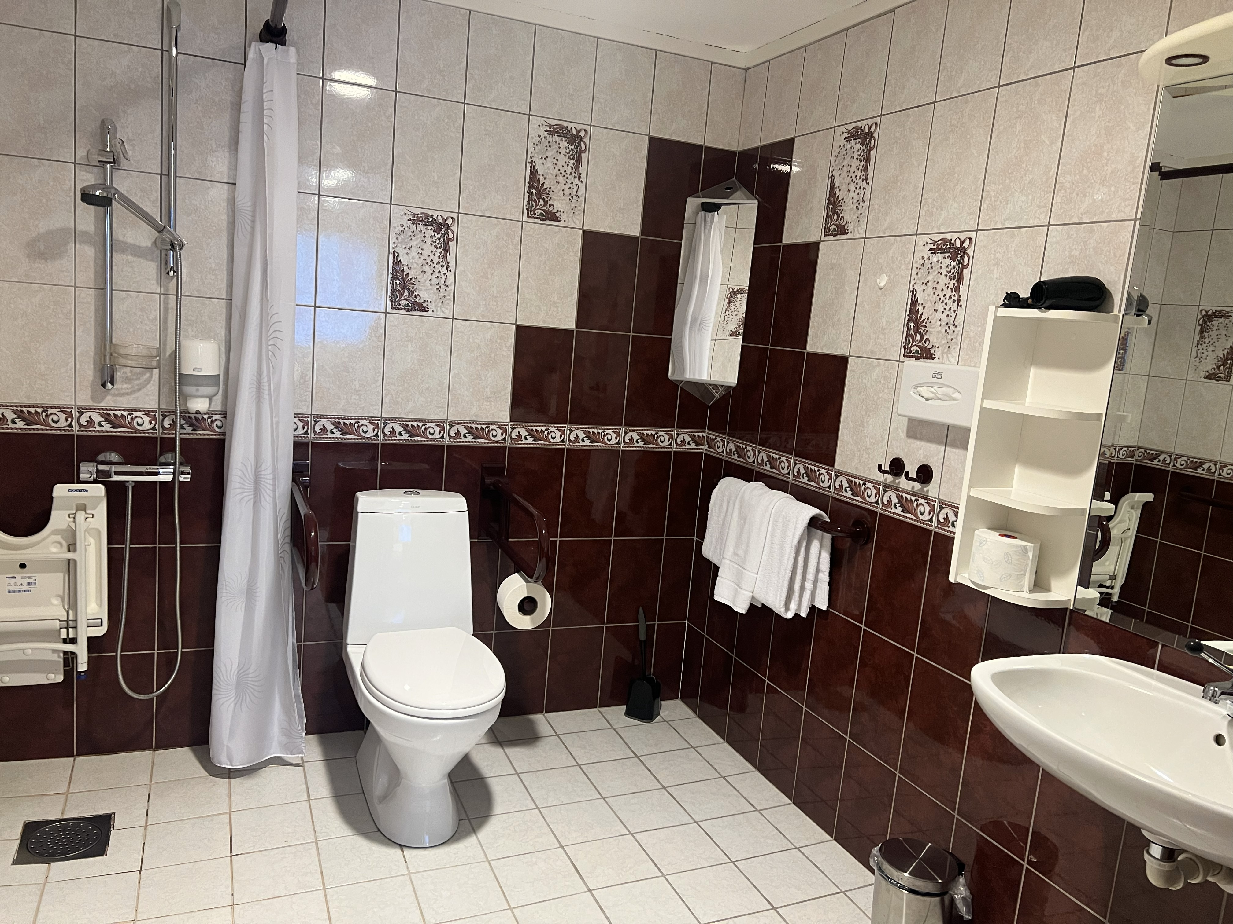 Double Single Accessible