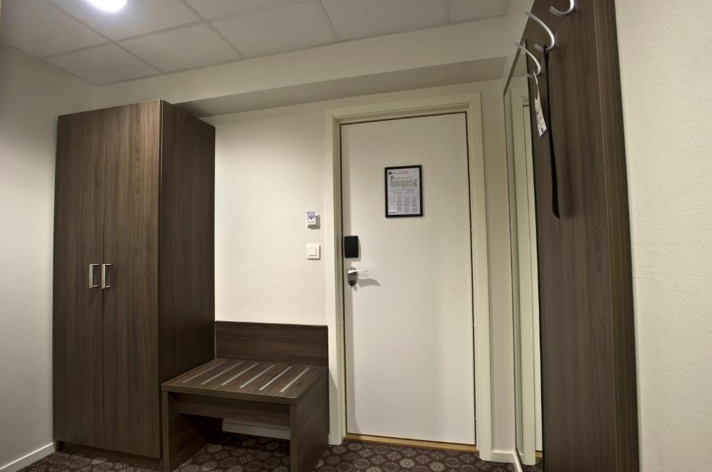 Family Room Standard