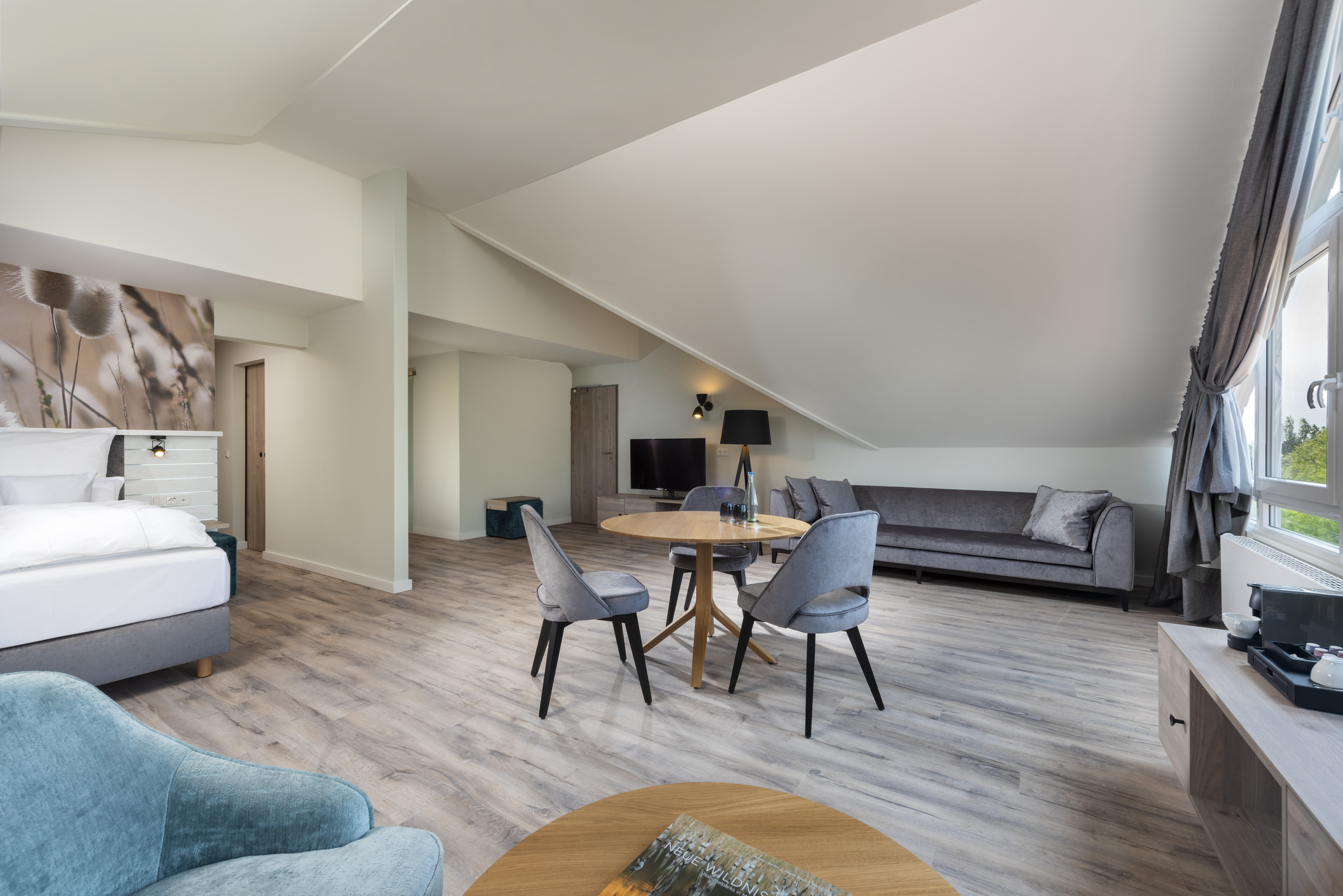 Suite Two Queen Beds