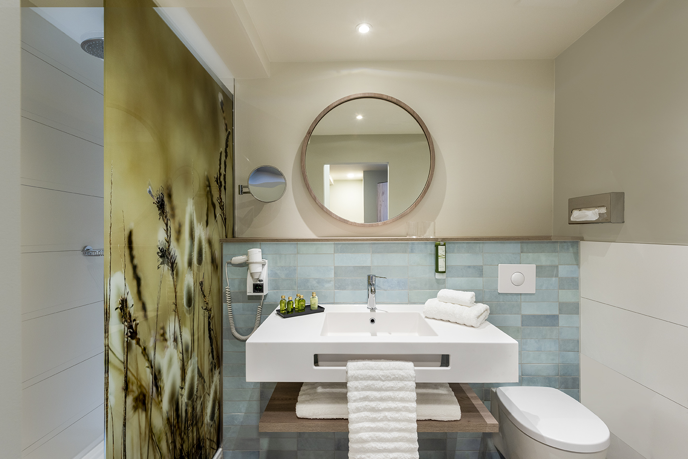 Double or Twin One Bed