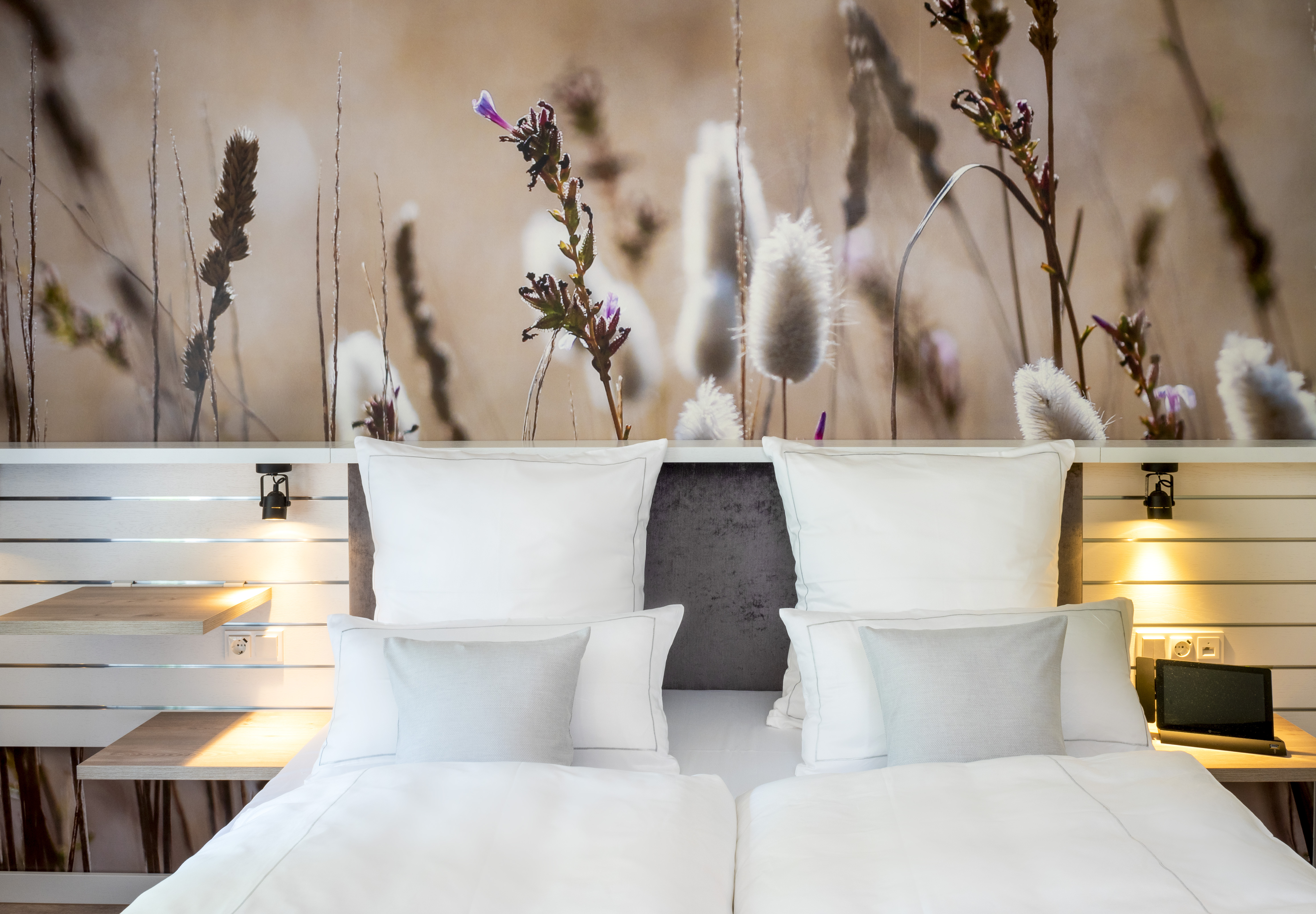 Double or Twin One Bed