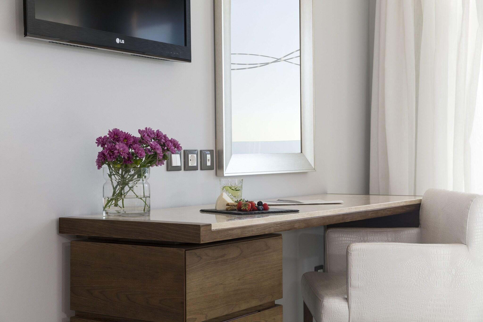 Junior Suite Superior with Private Pool