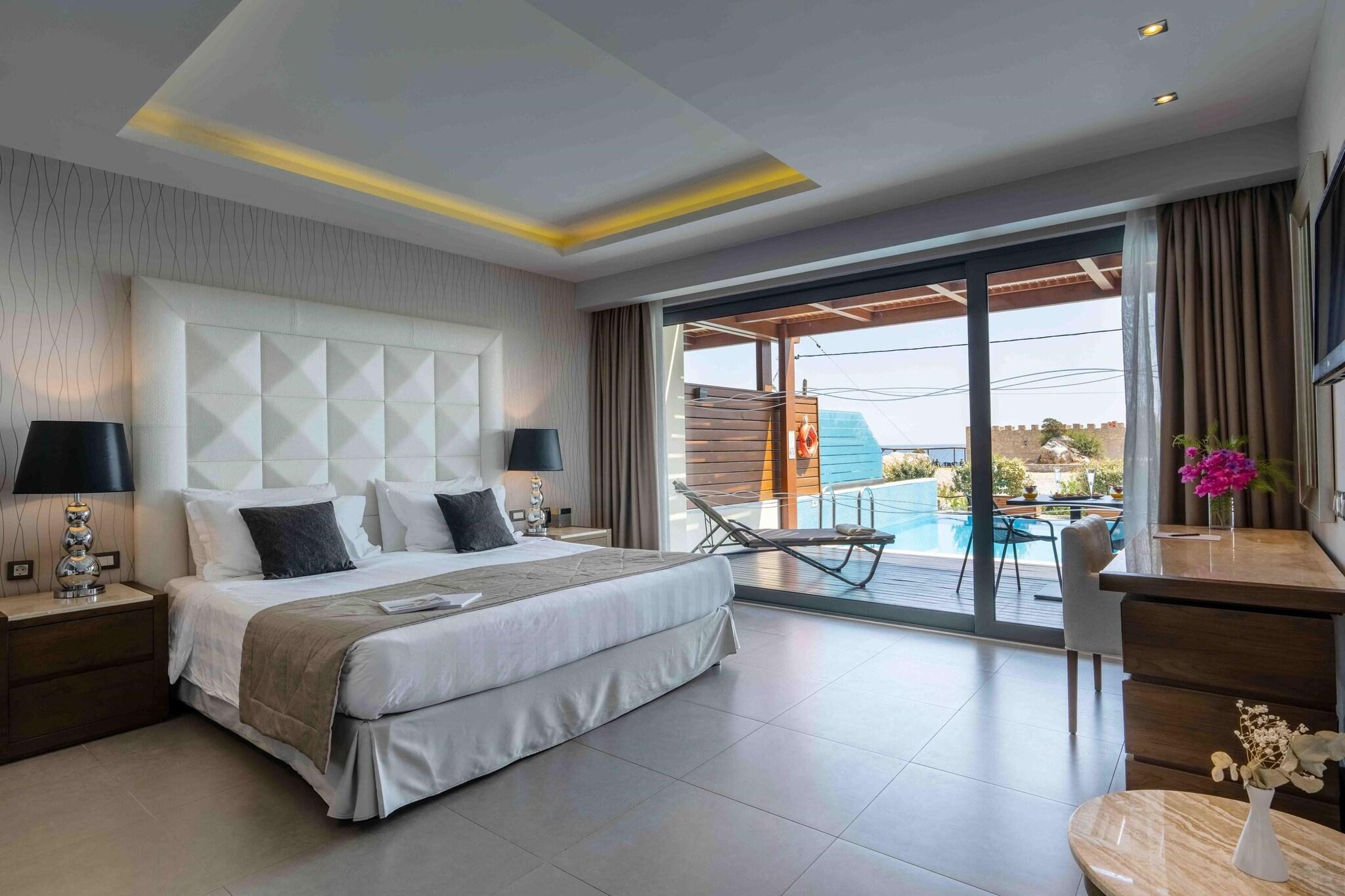 Junior Suite Superior with Private Pool