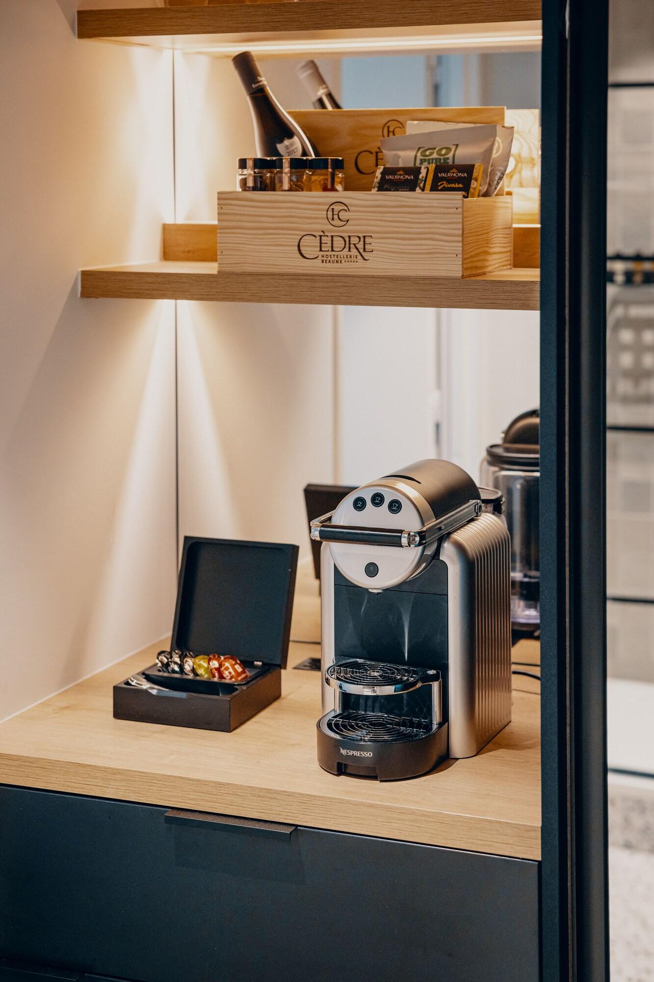 Double Queen Size Bed