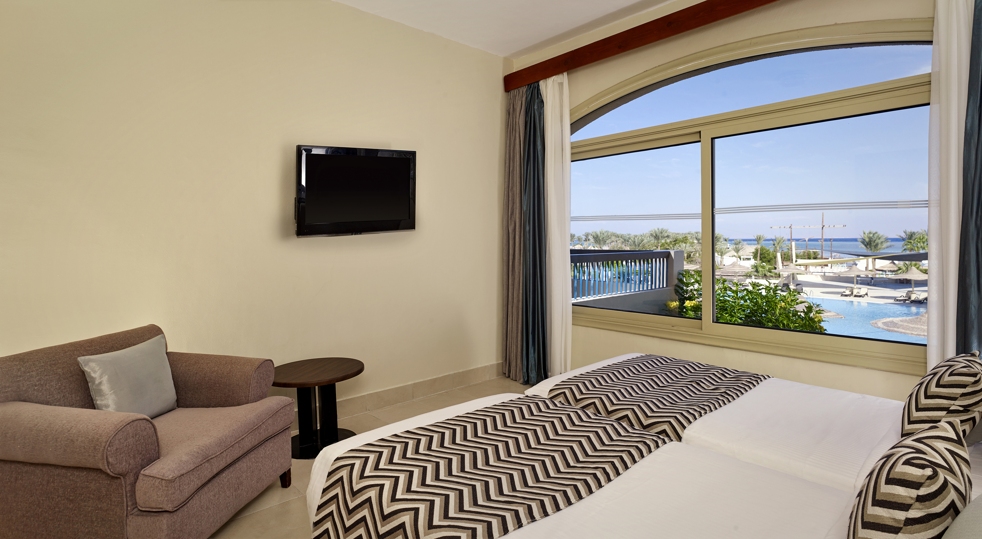 Family Room Capacity 3