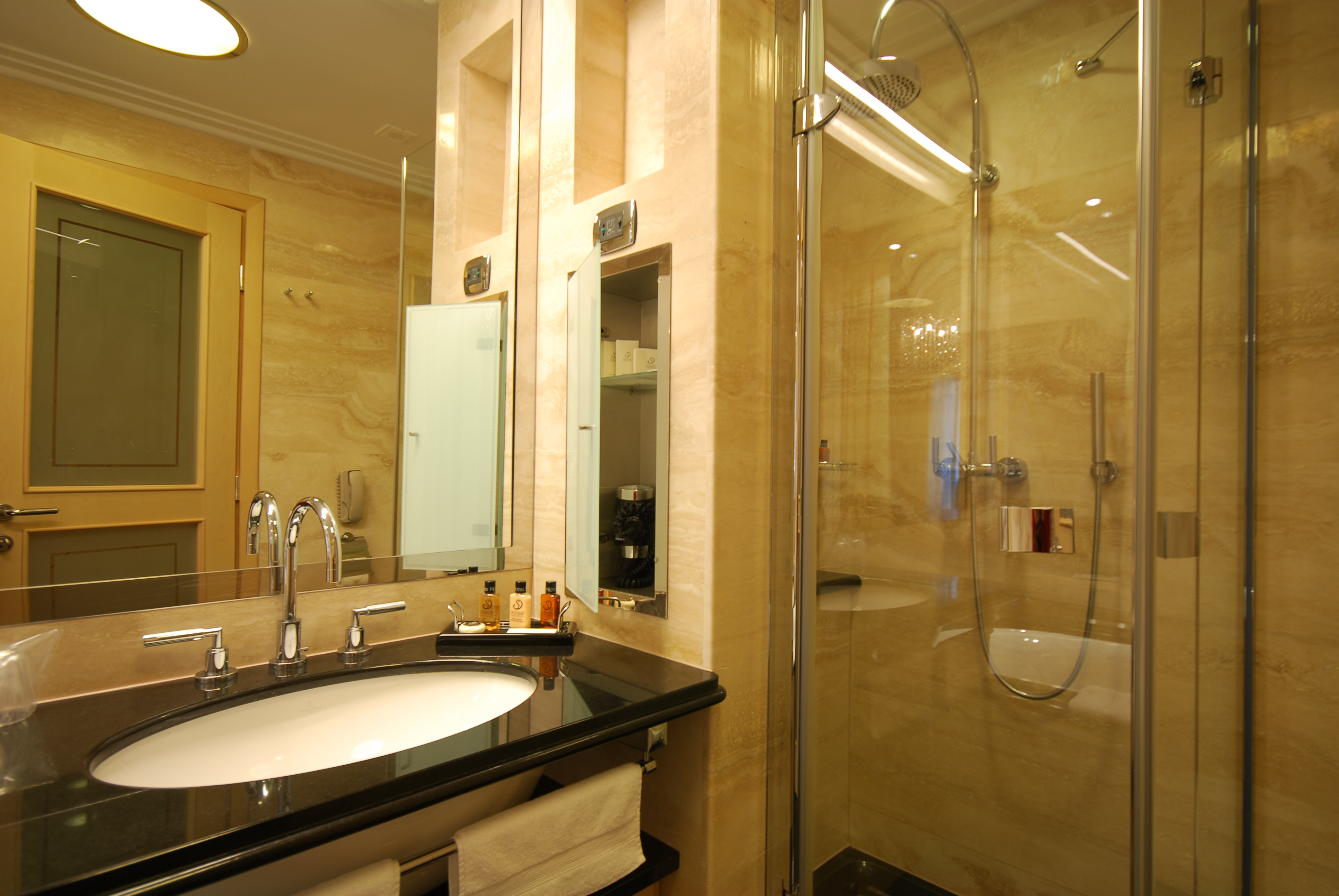 Double or Twin Superior Sea View