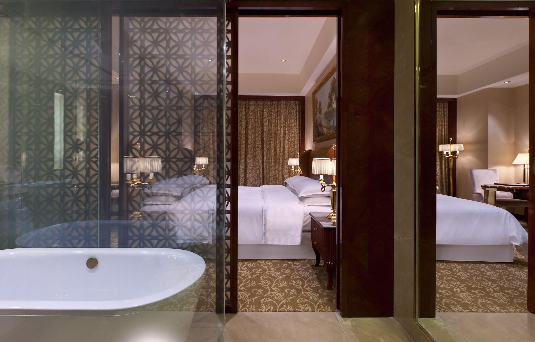 Double King Size Bed