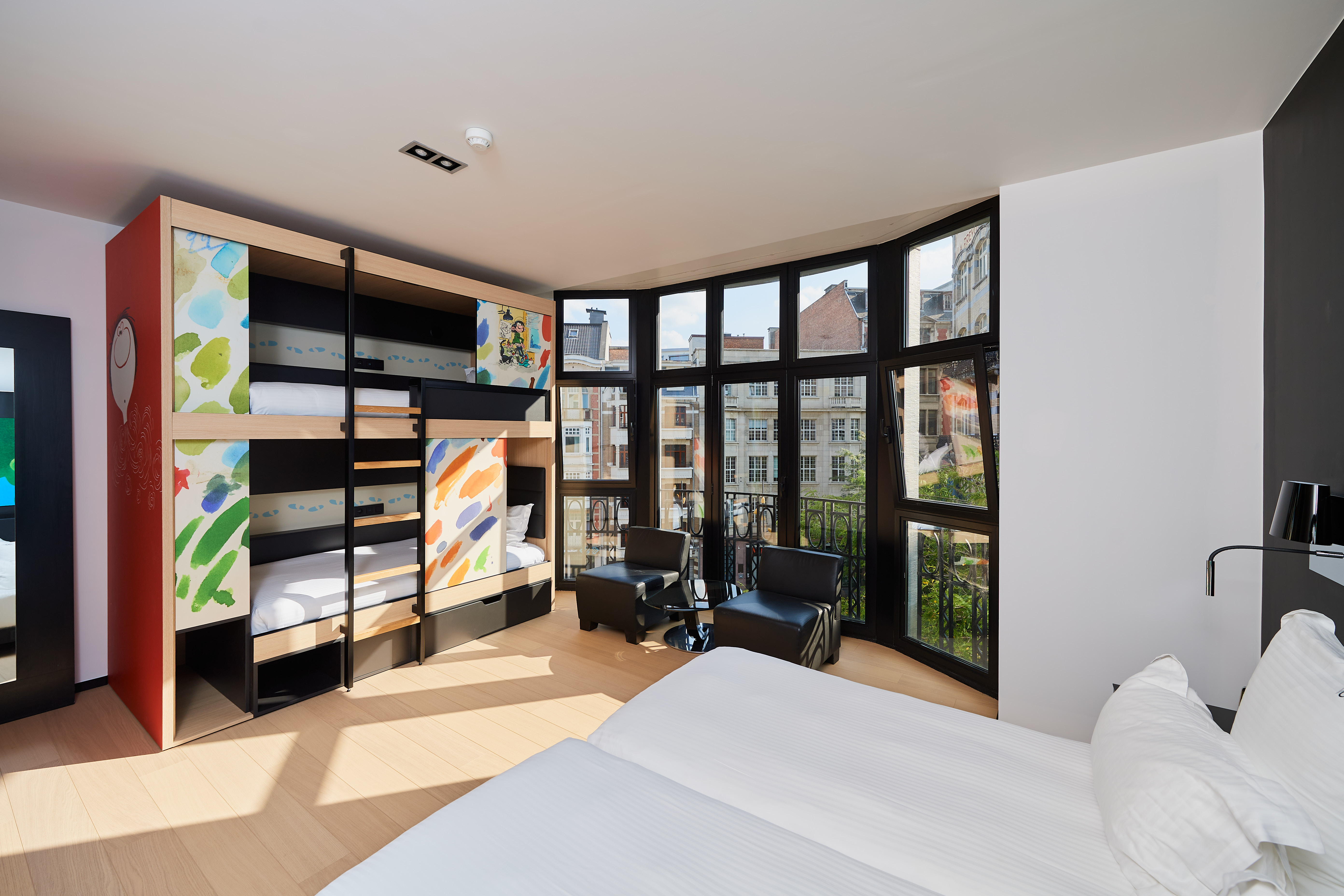 Family Room Capacity 5