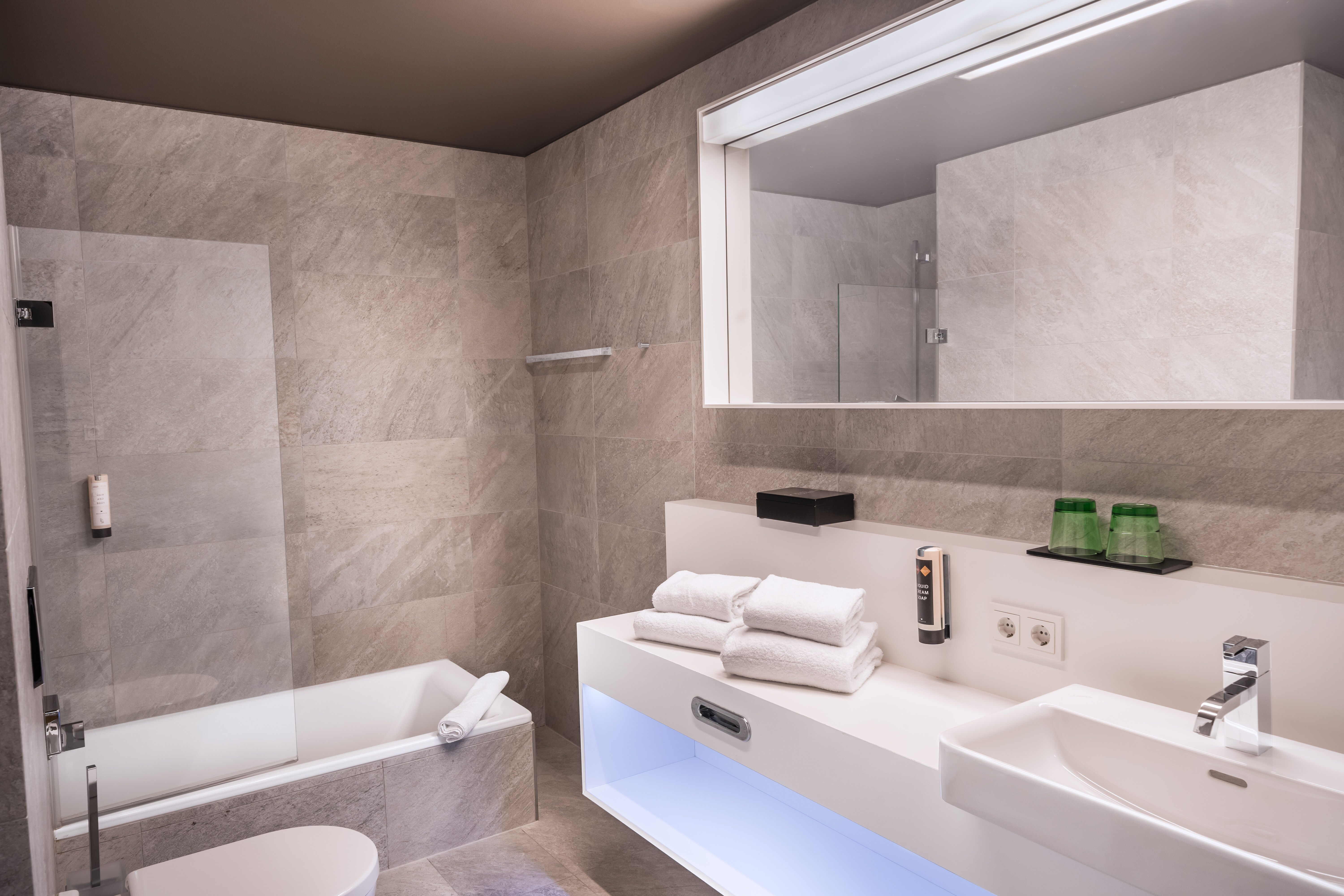 Double or Twin Superior