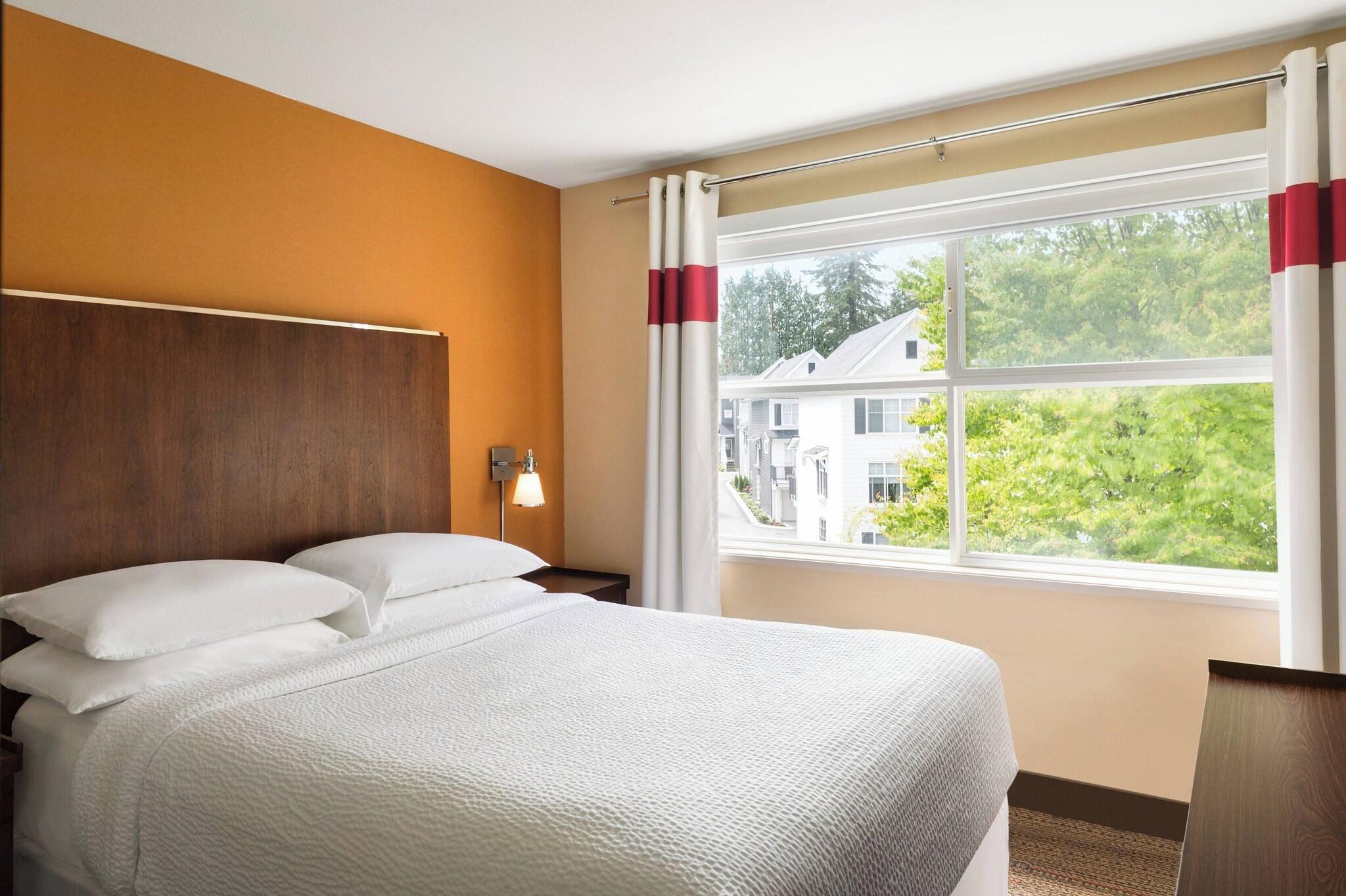 Suite Queen Size Bed