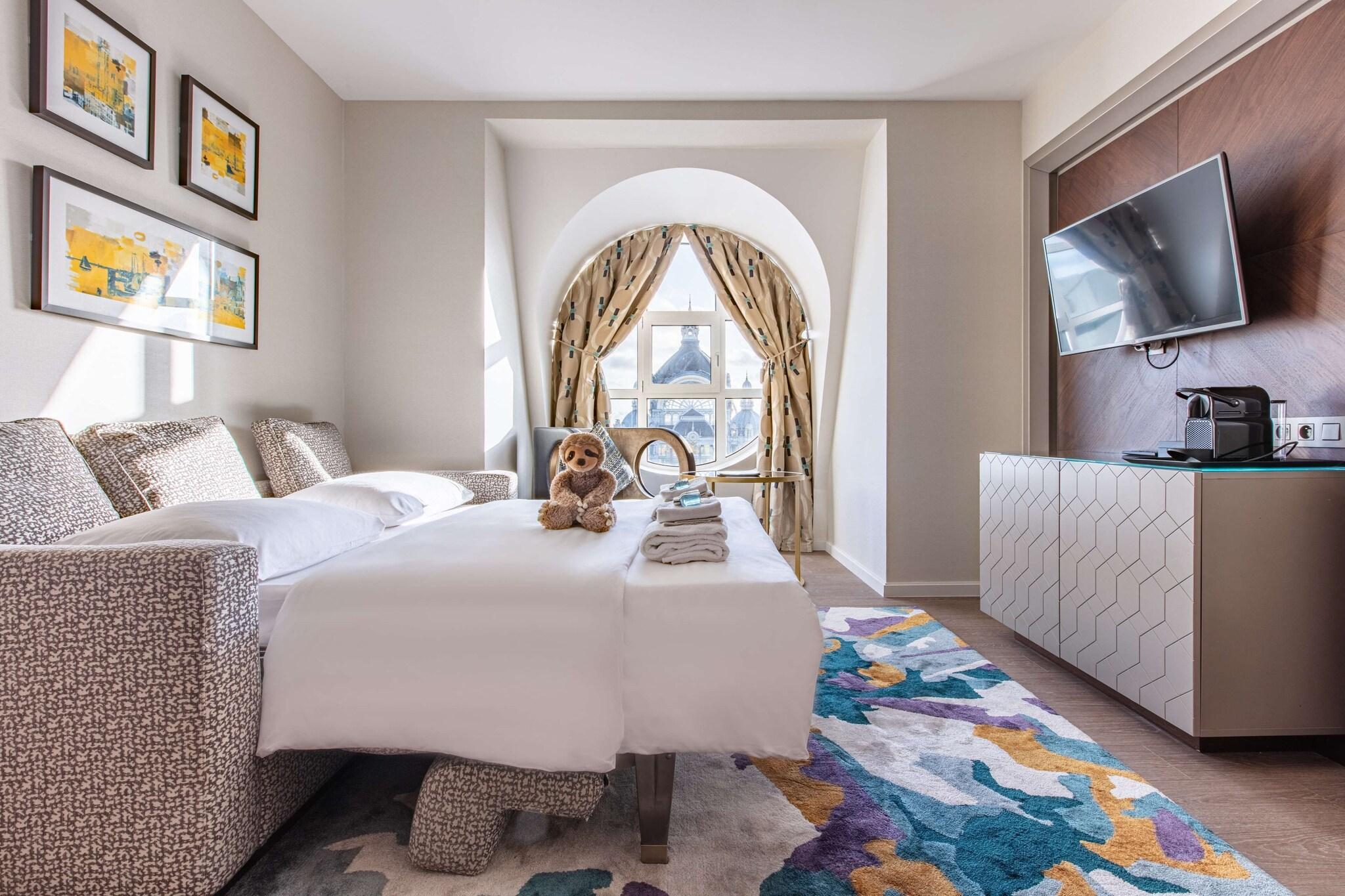 Junior Suite City View Two Beds