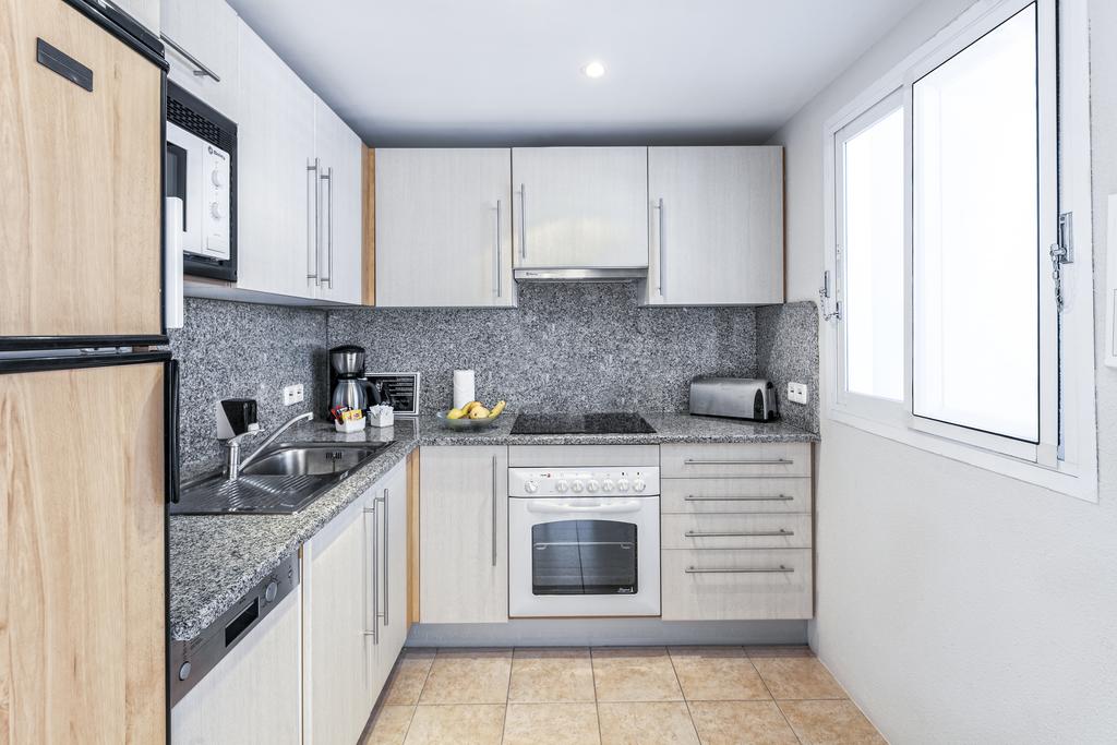 Apartment Capacity 6 Three Bedroom