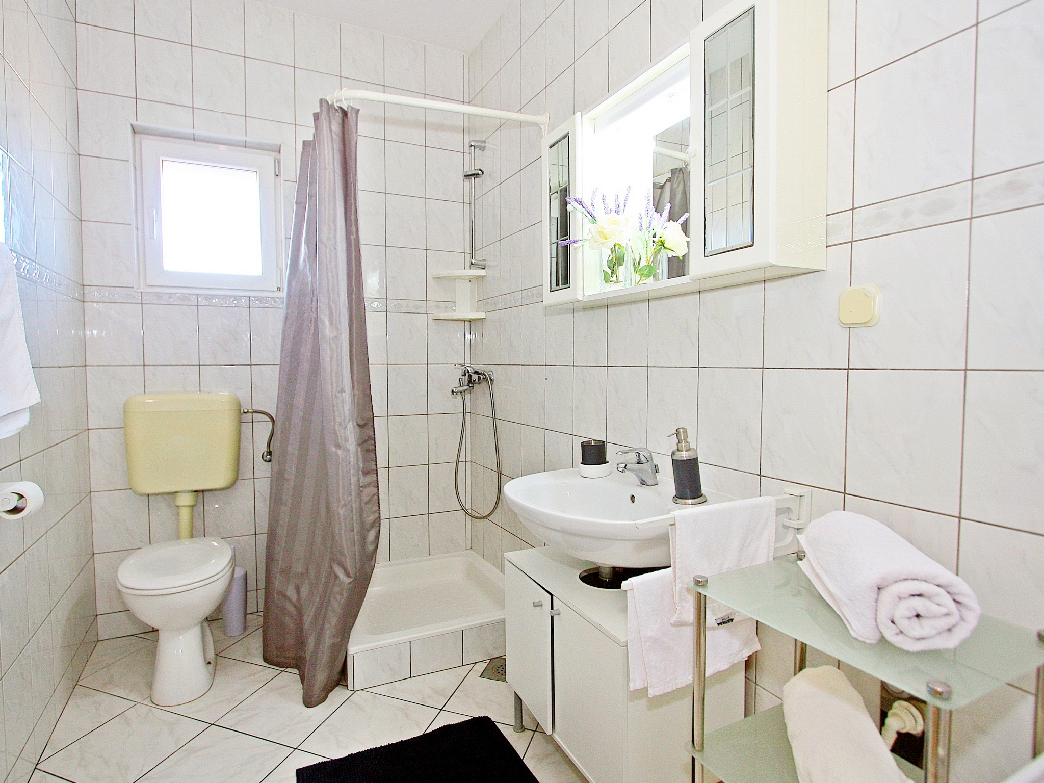 Apartment Capacity 6