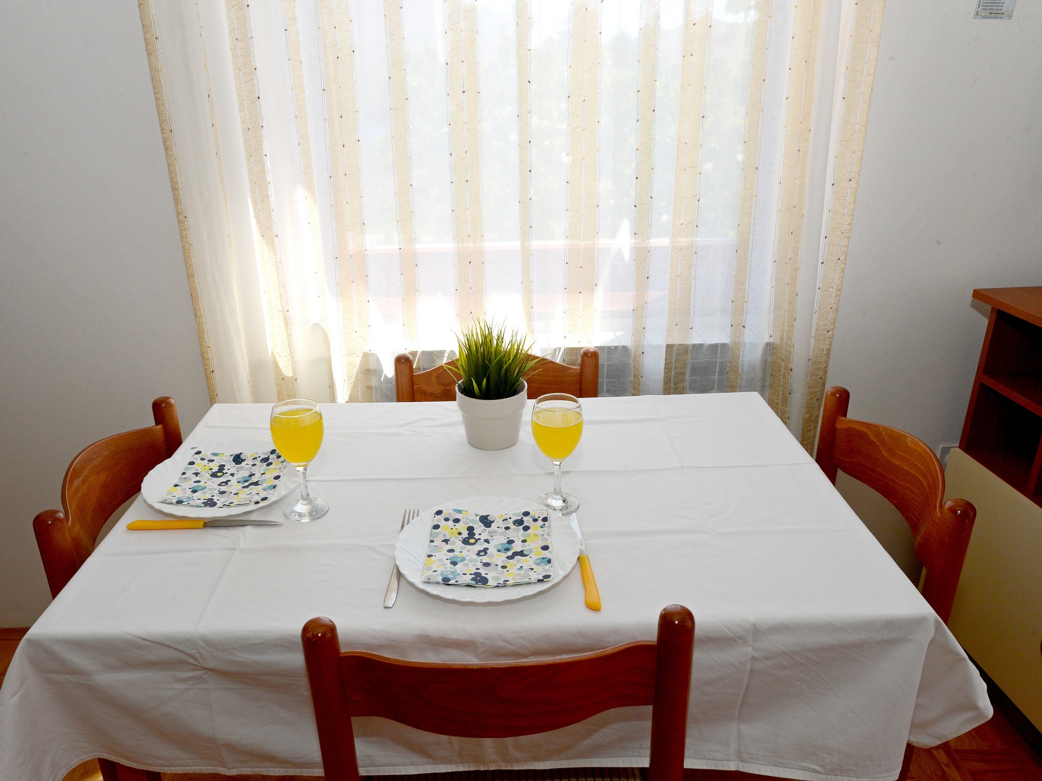 Apartment Capacity 4