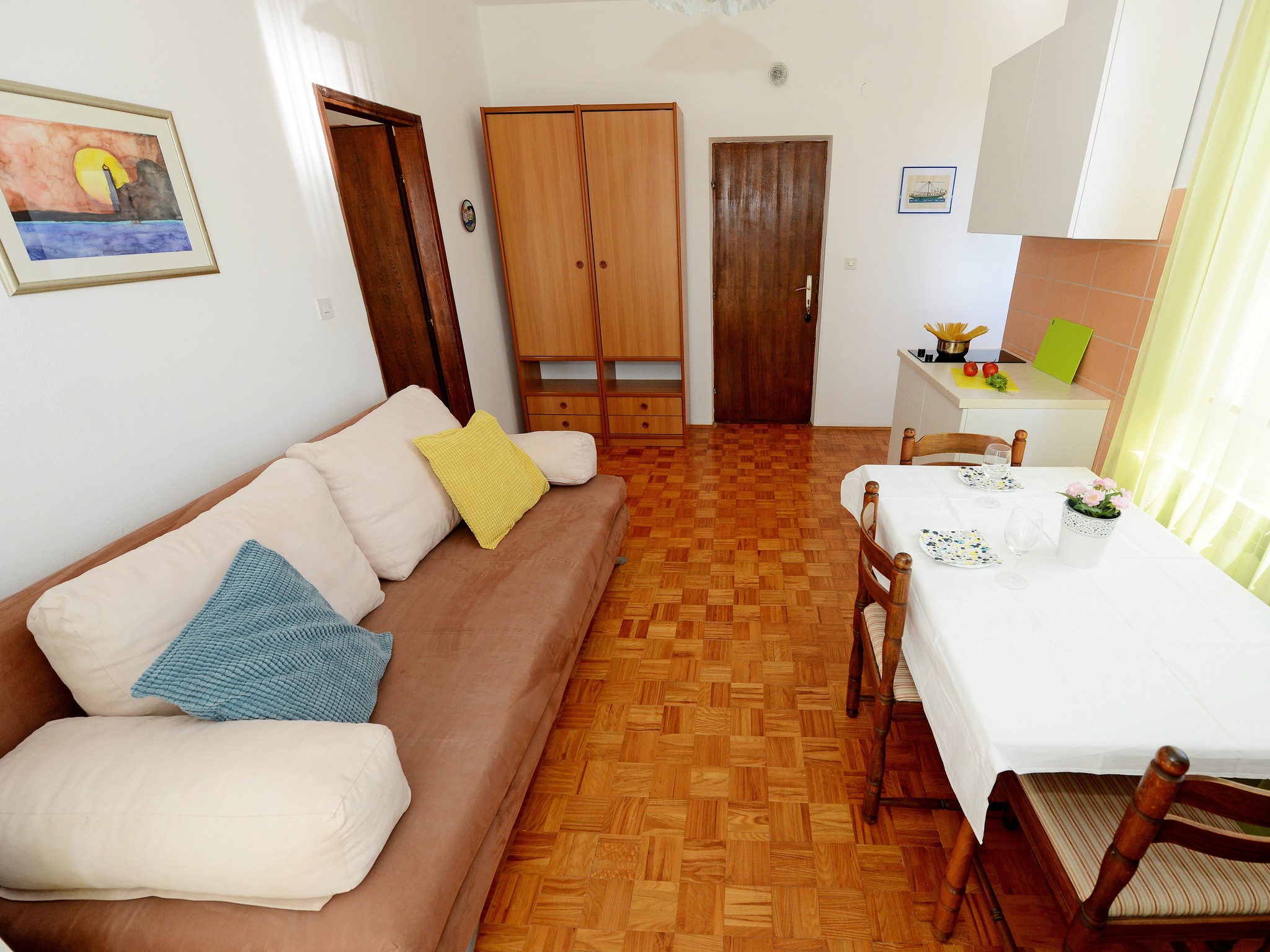 Apartment Capacity 4