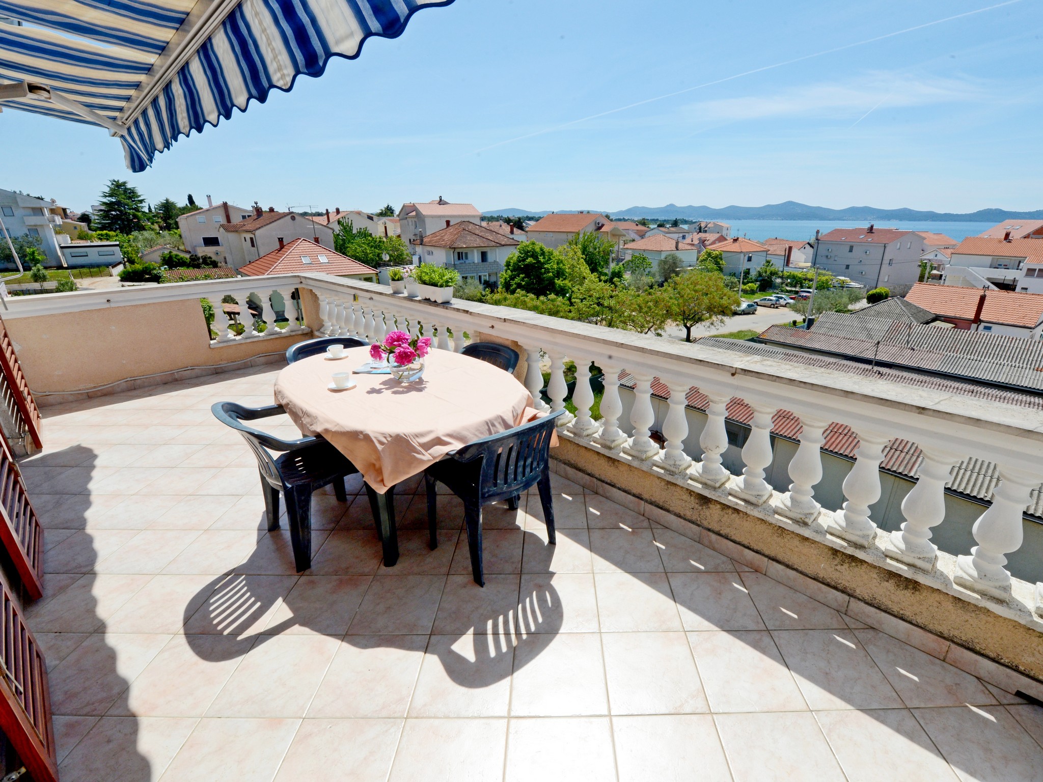 Apartment Capacity 4