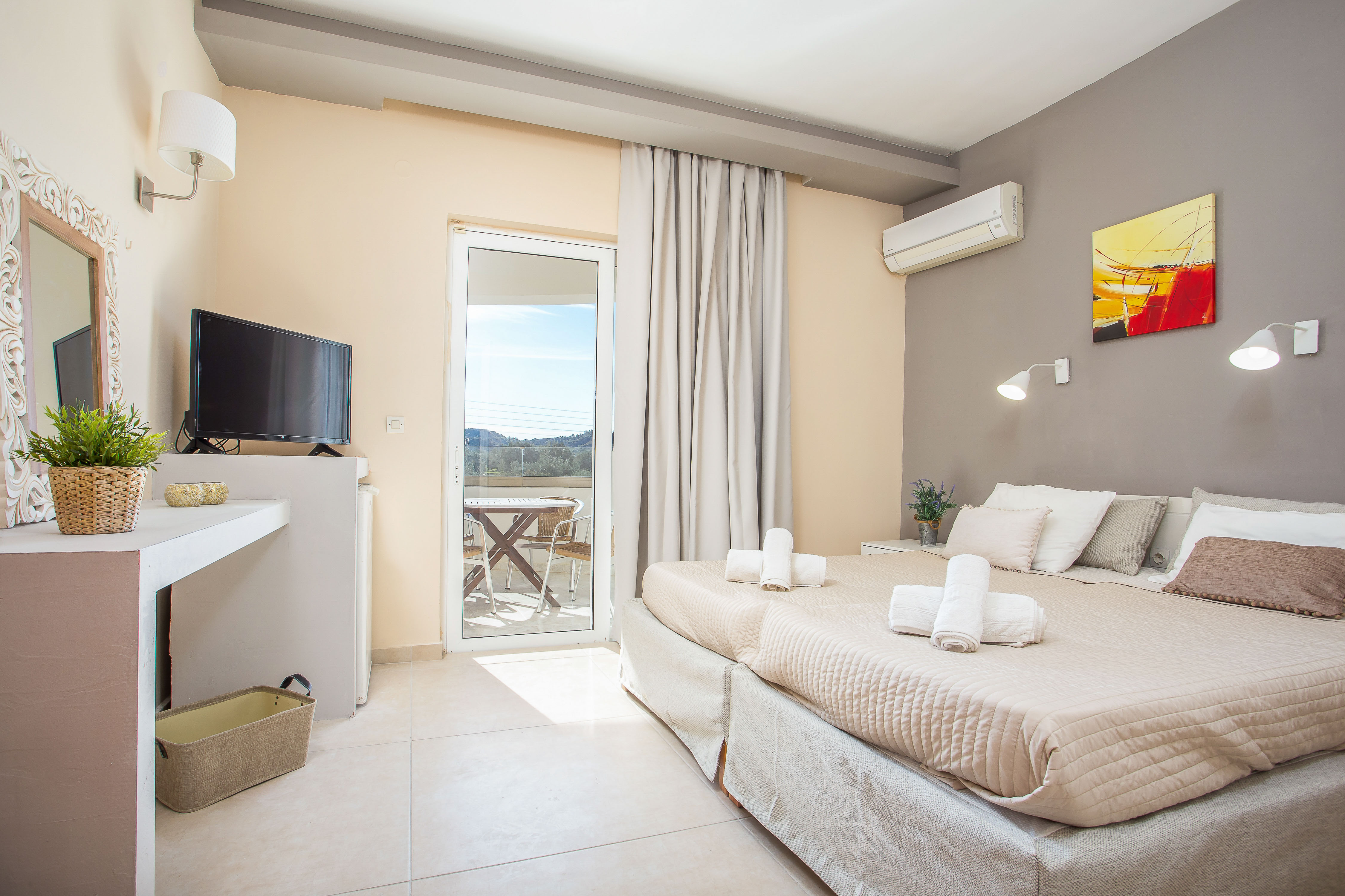 Family Room Garden View