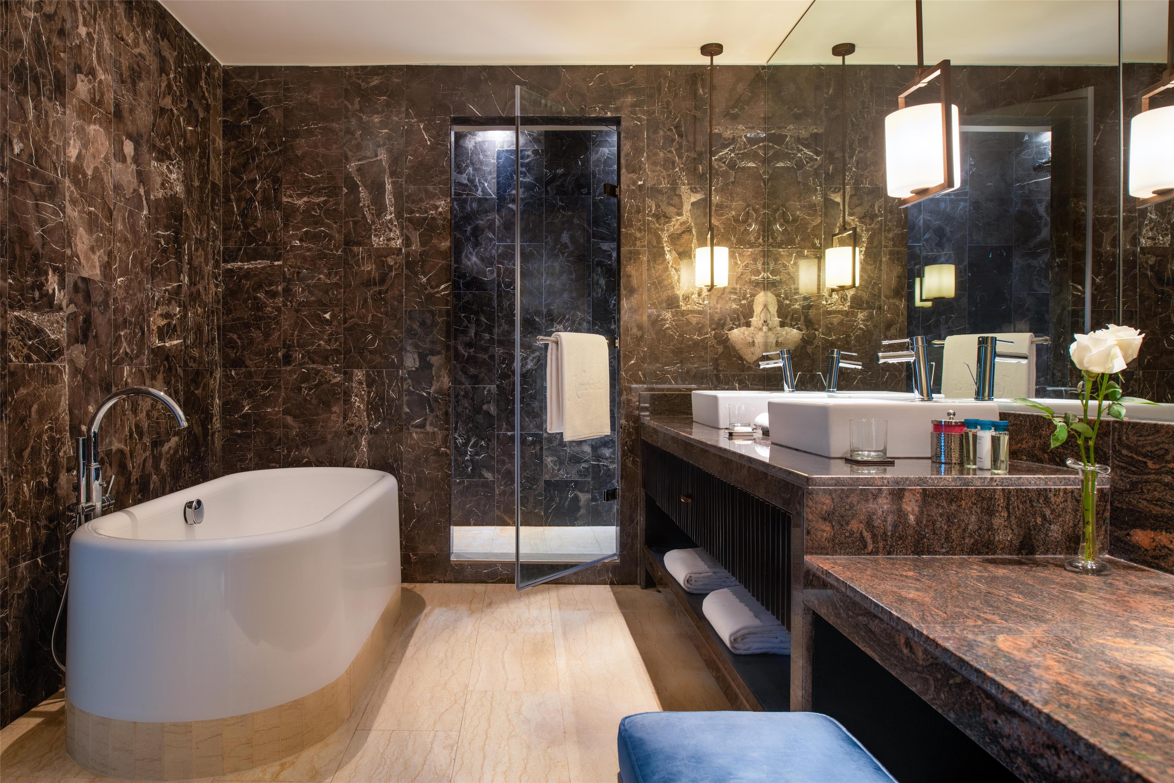 Junior Suite City View