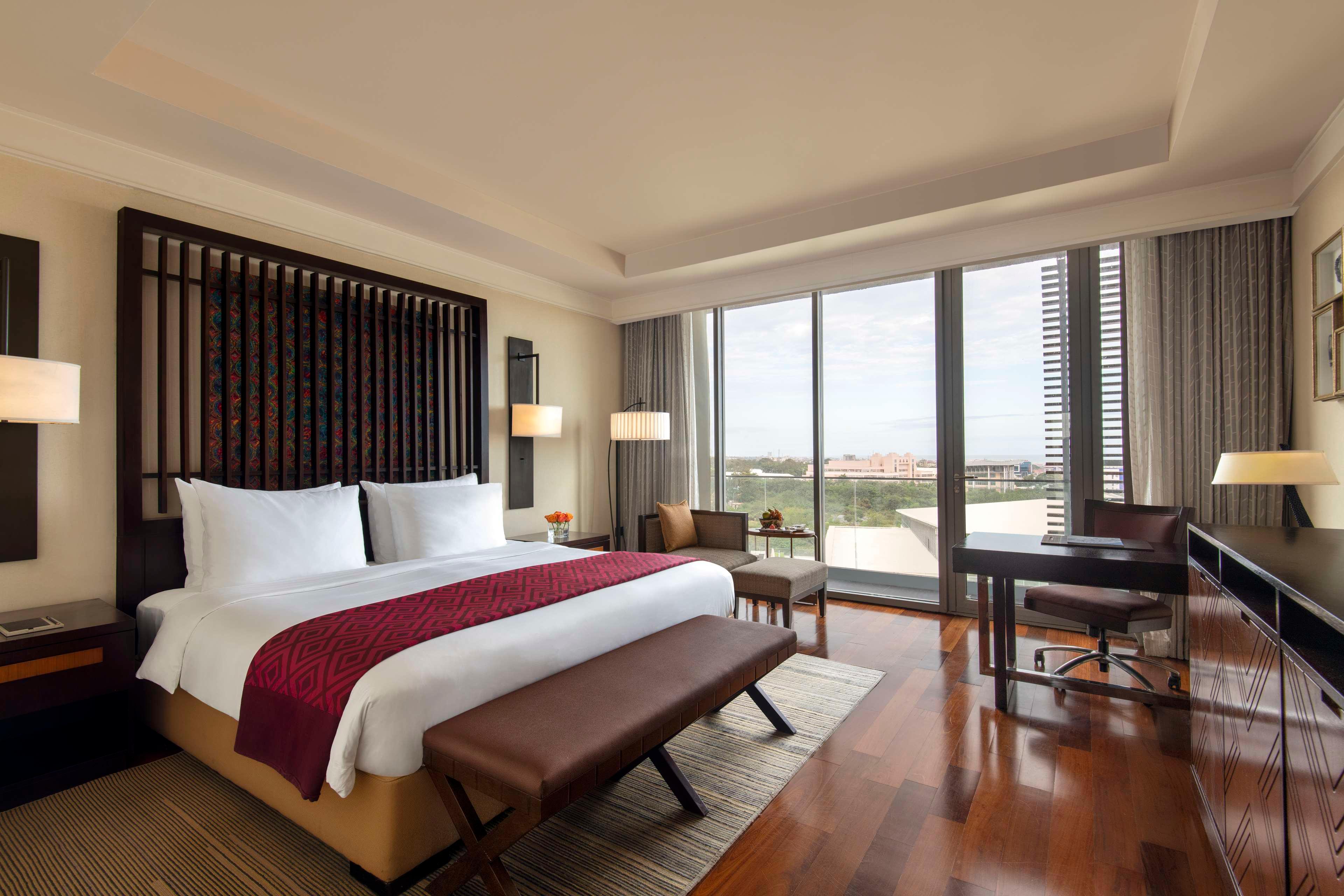 Double Deluxe King Bed