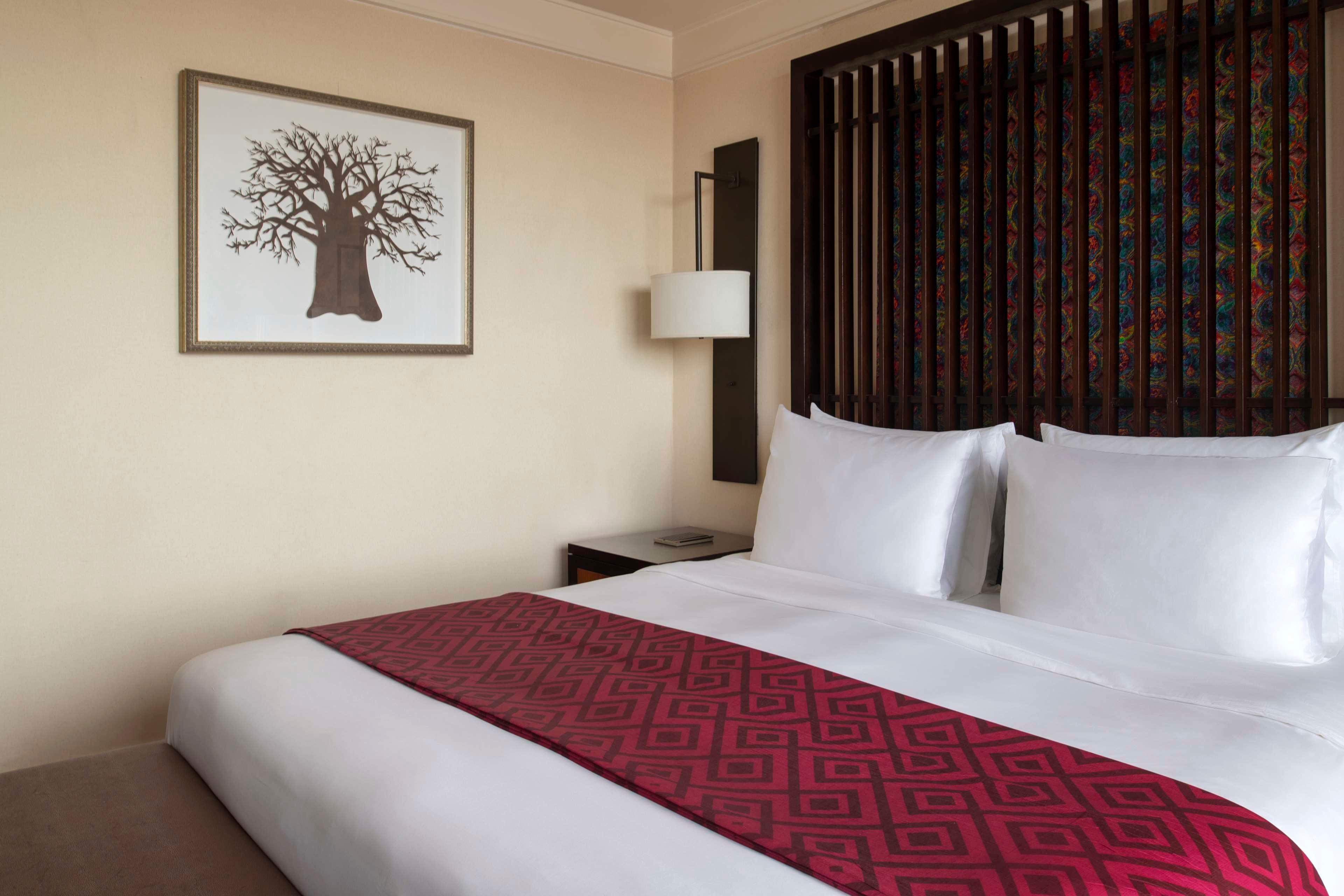 Double Deluxe King Bed