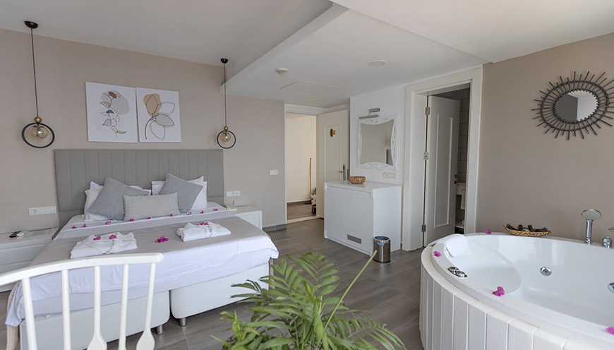 Double Deluxe Sea View