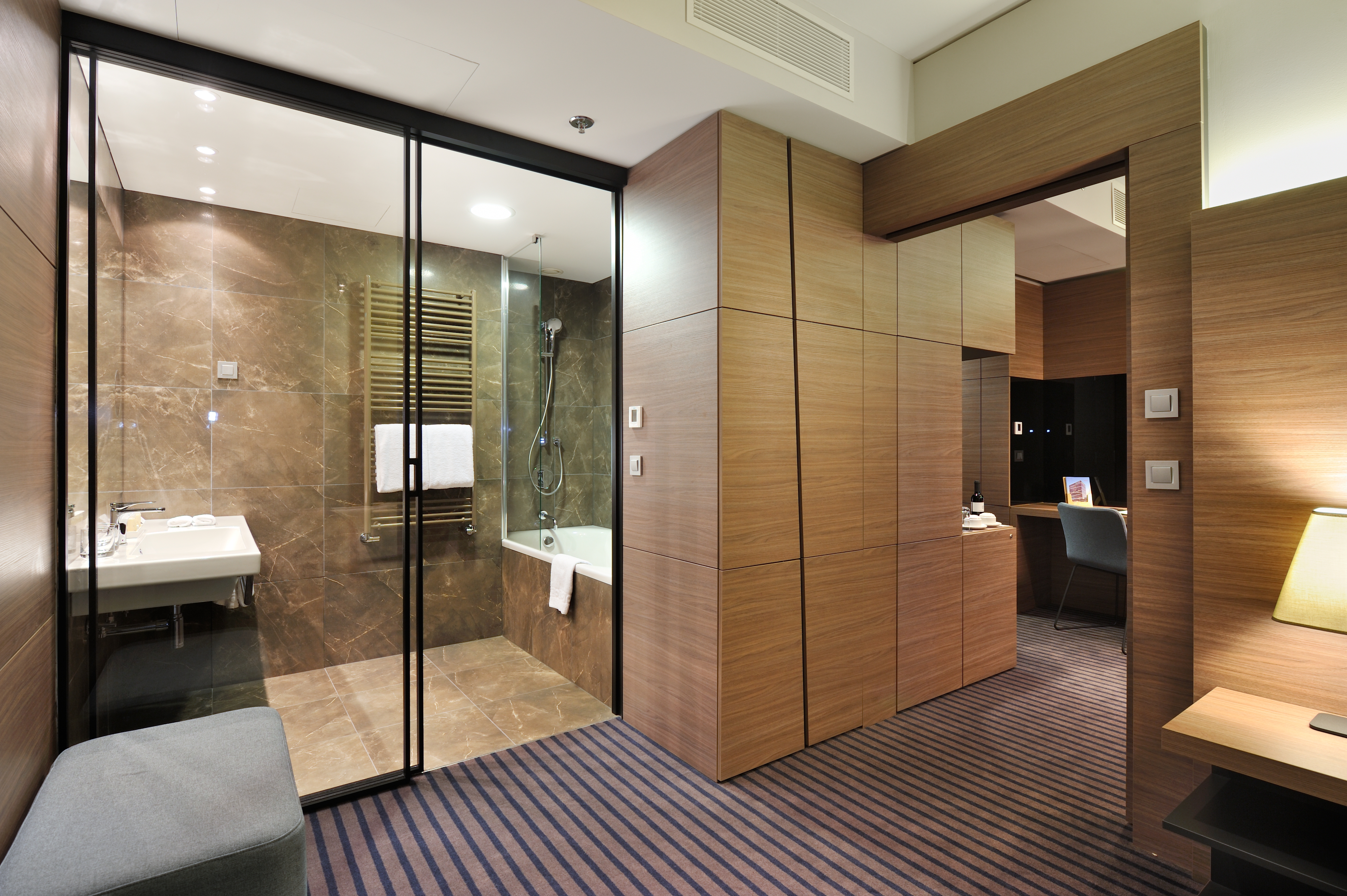 Junior Suite Standard