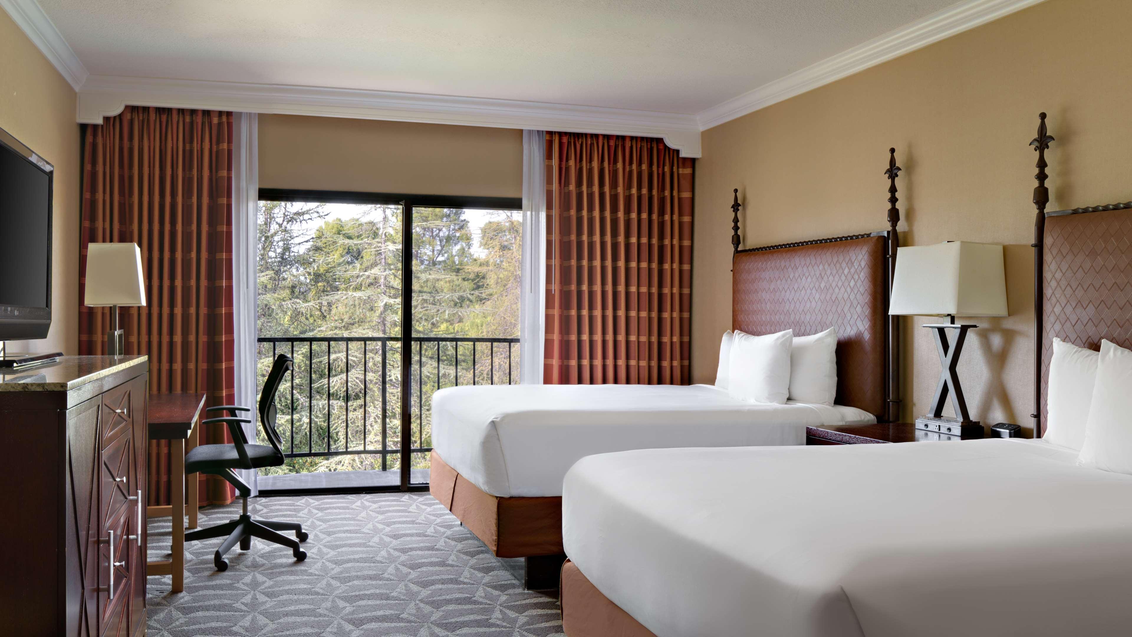 Double Queen Size Bed