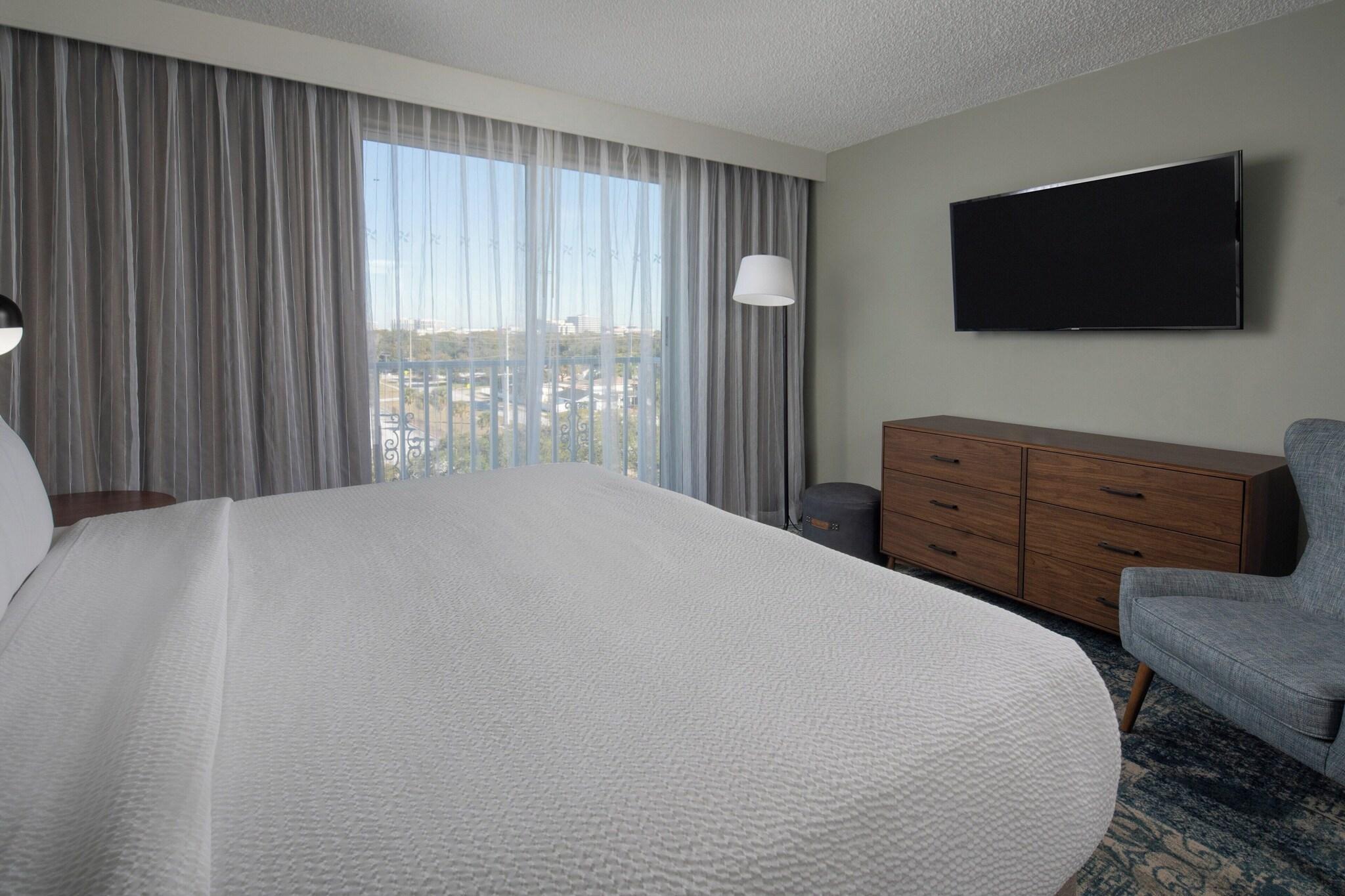 Suite King Bed One Bedroom 