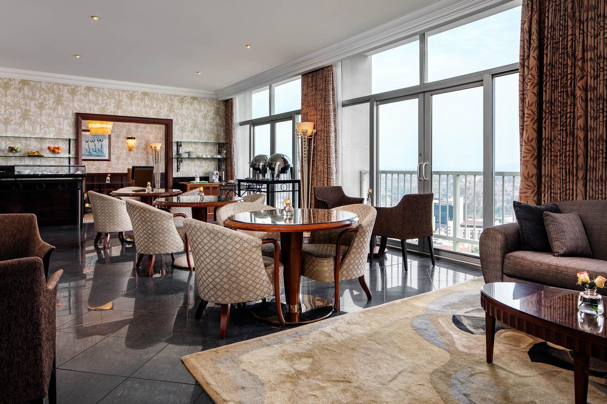 Double Deluxe King Bed