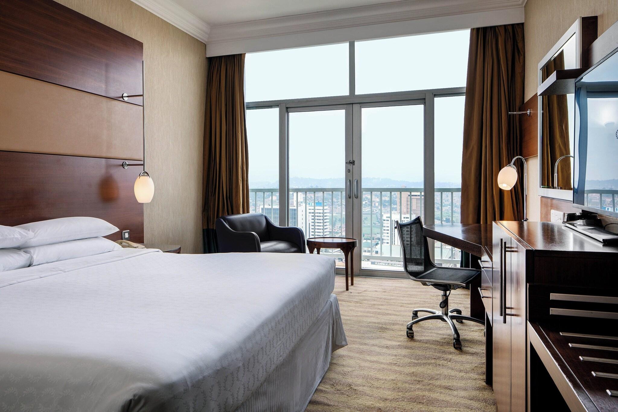 Double Deluxe King Bed