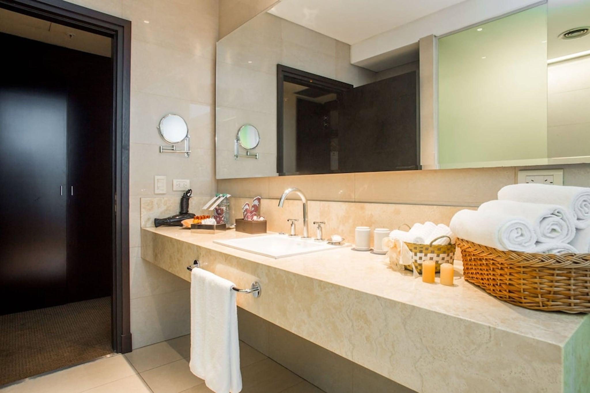 Double Classic King Bed