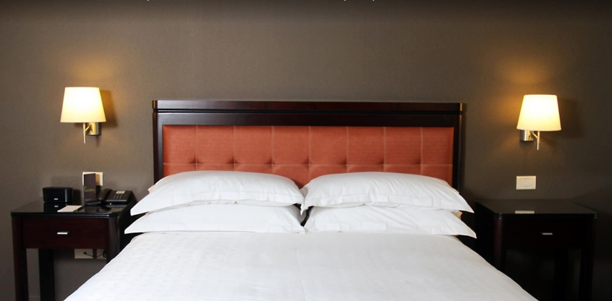 Double Club King Bed