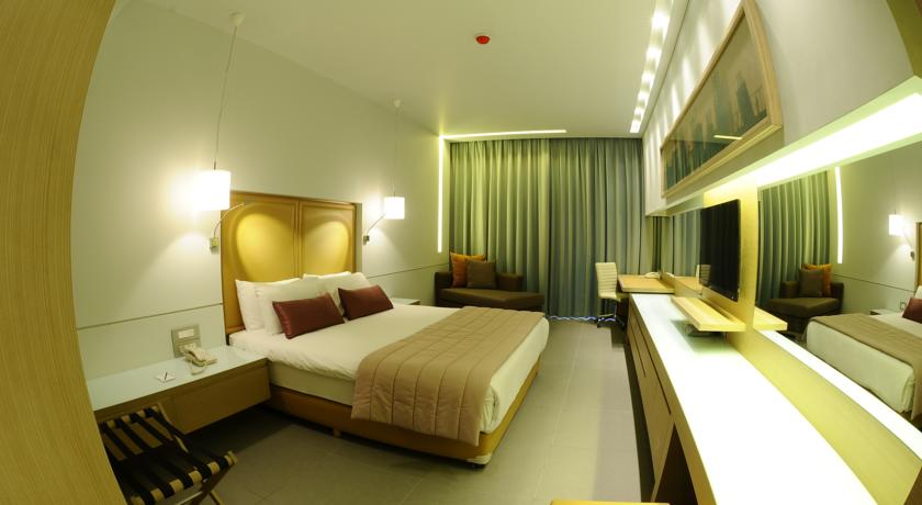 Double or Twin Deluxe