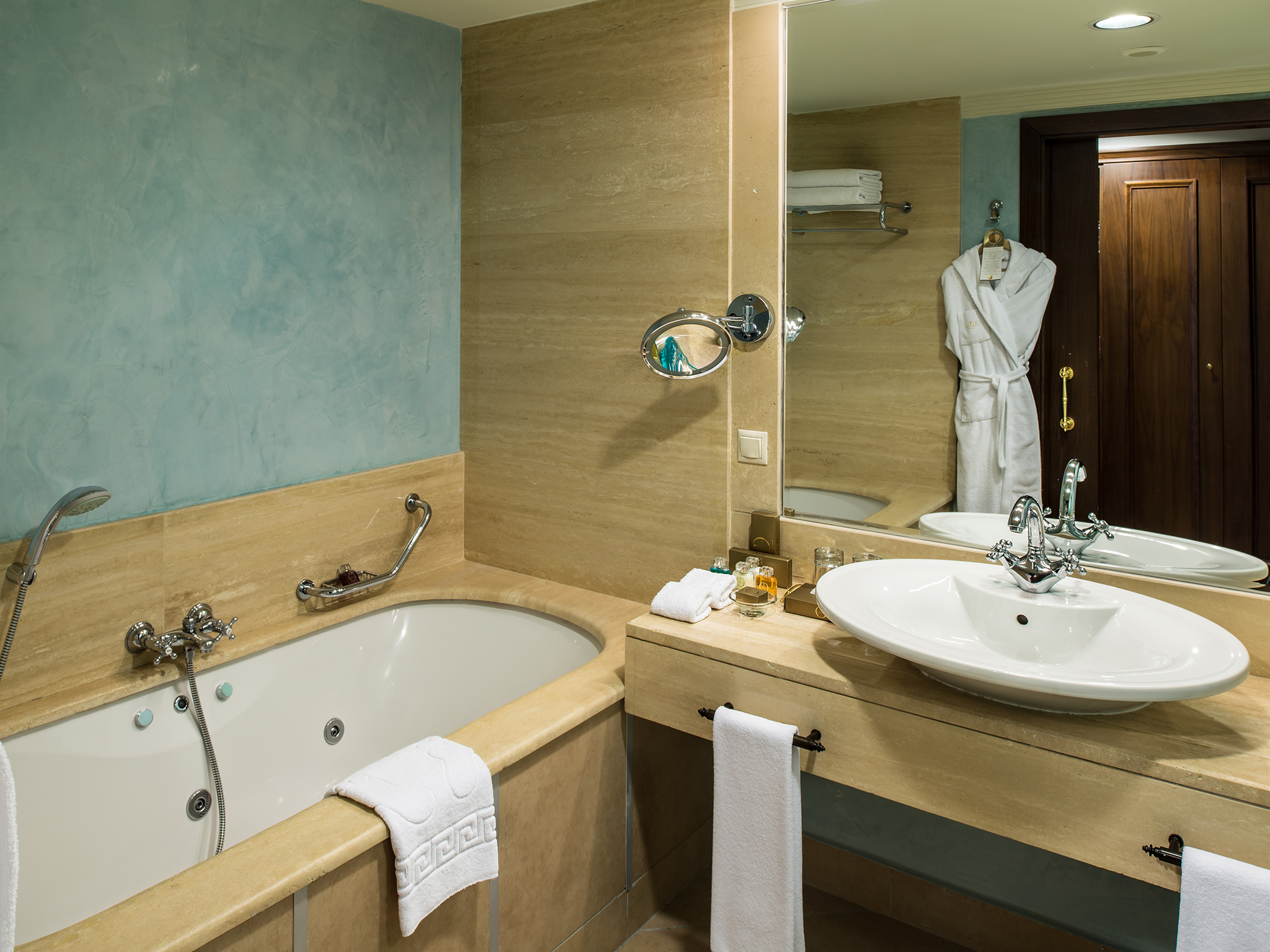 Double Single Deluxe City View