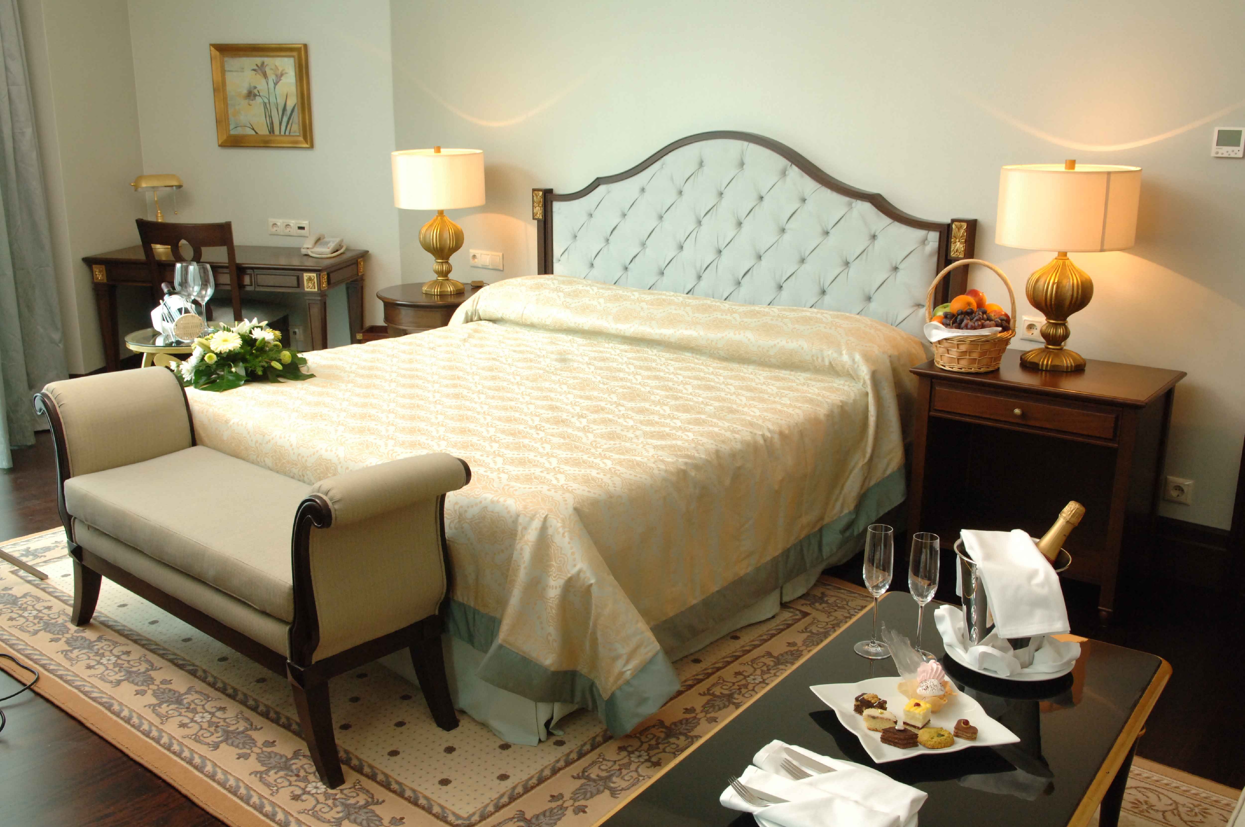 Double Single Premium