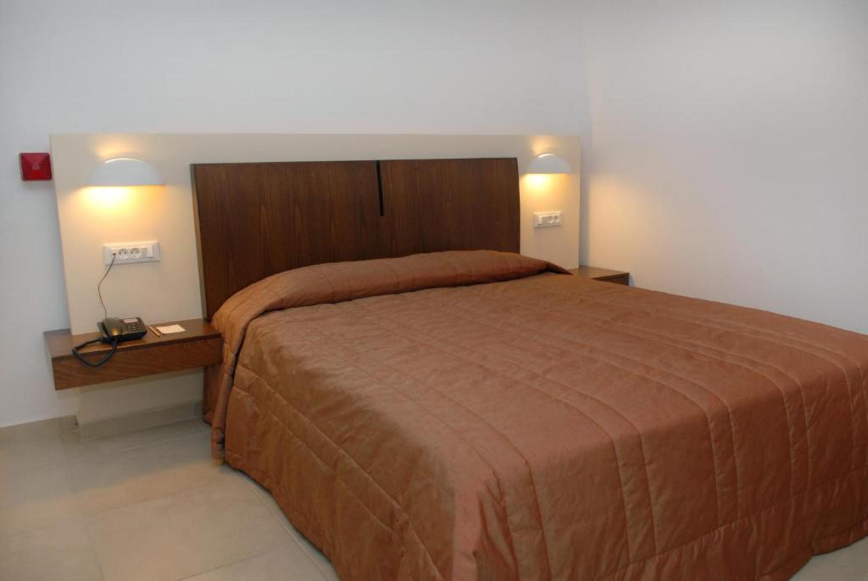 Triple Superior Mountain View