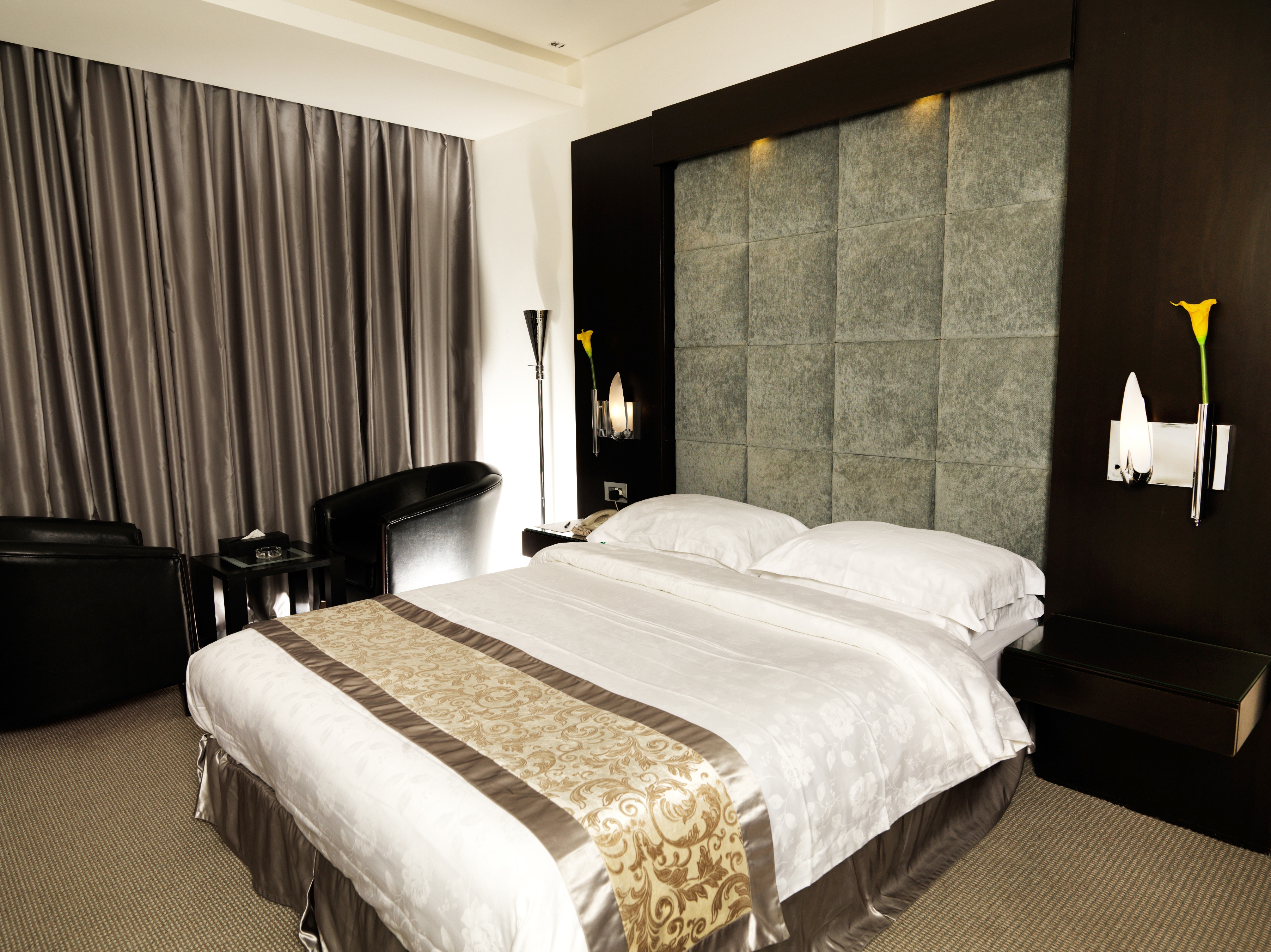 Double or Twin Deluxe