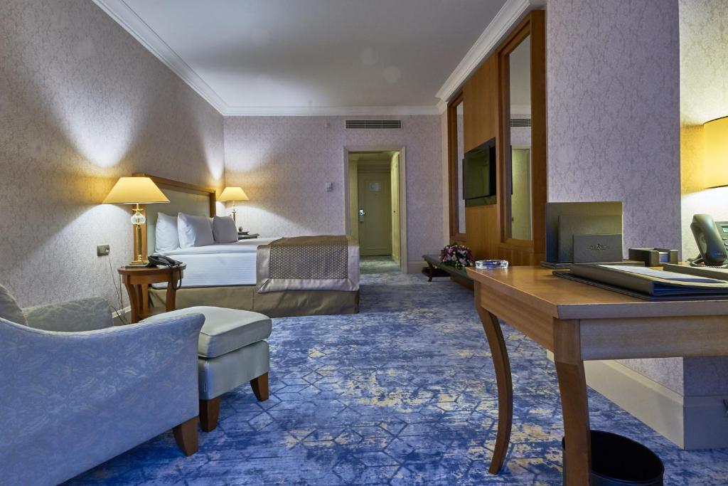 Double Single King Size Bed