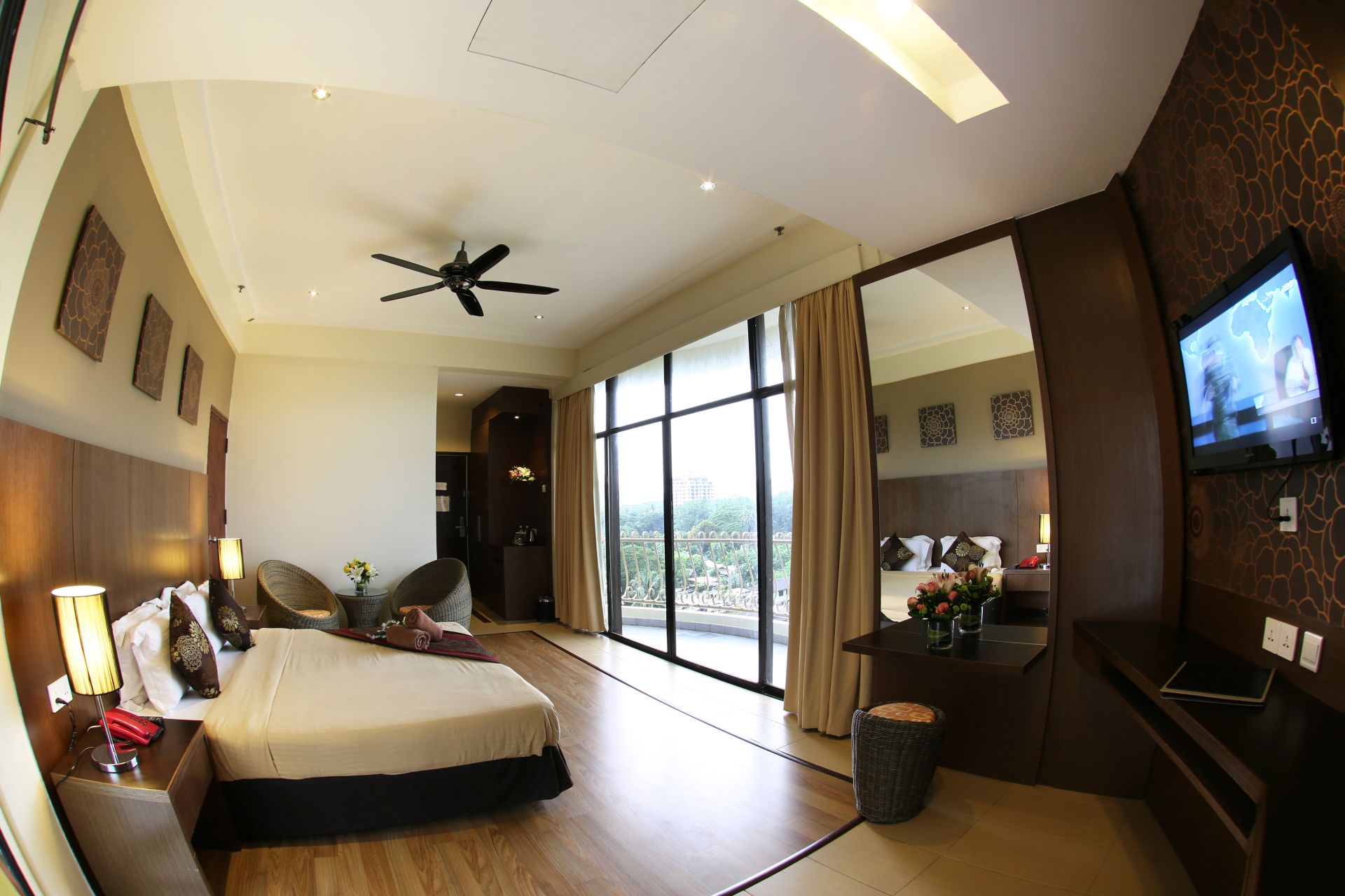 Double or Twin Deluxe