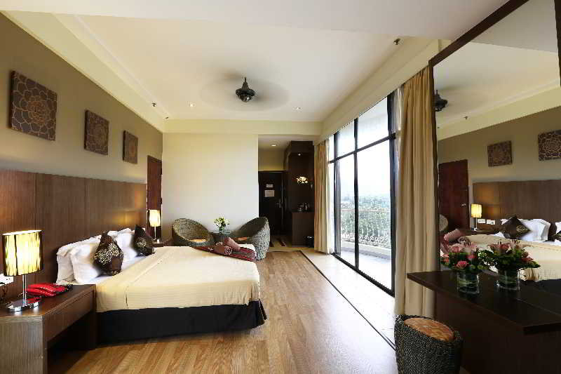 Double or Twin Deluxe