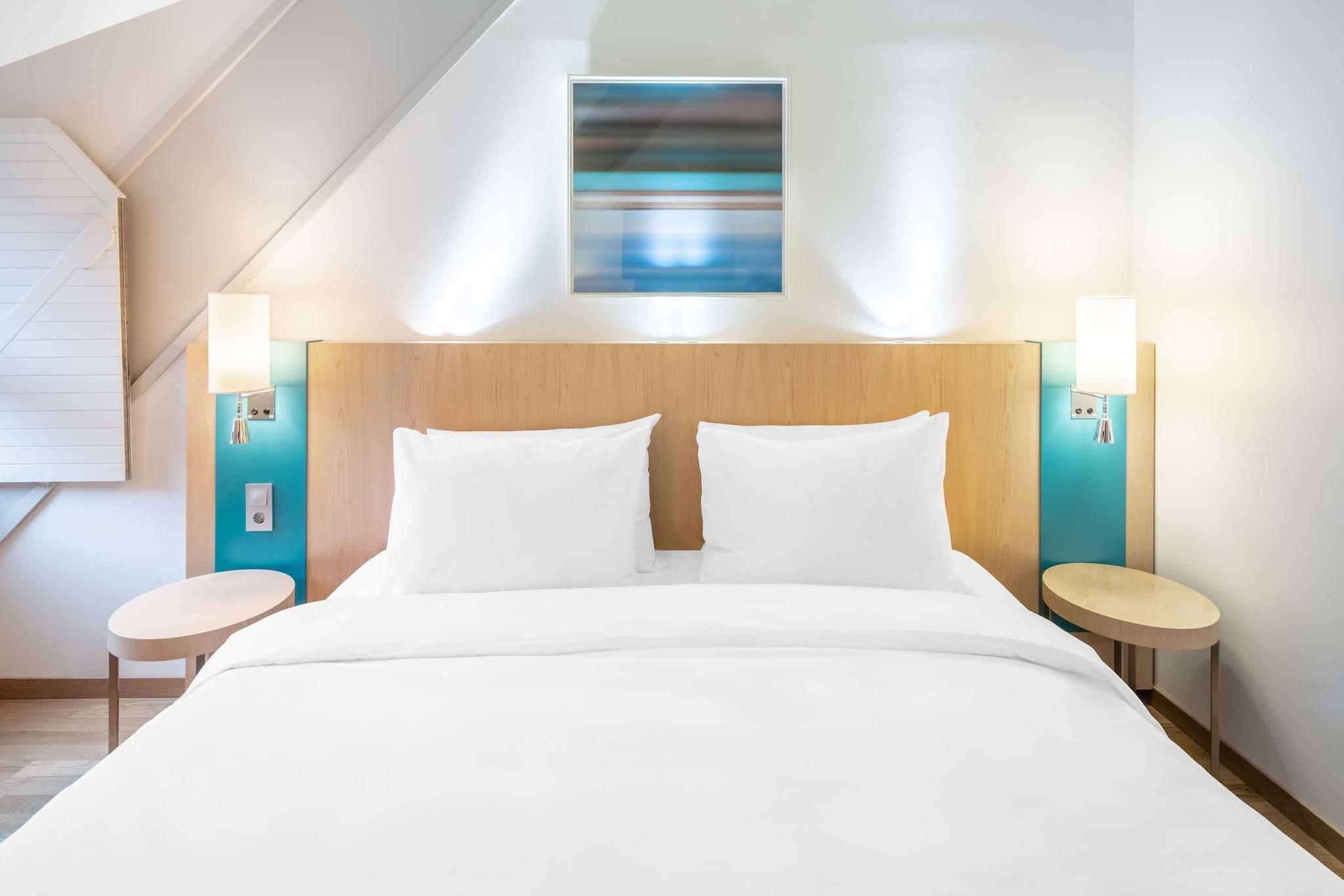 Double King Size Bed