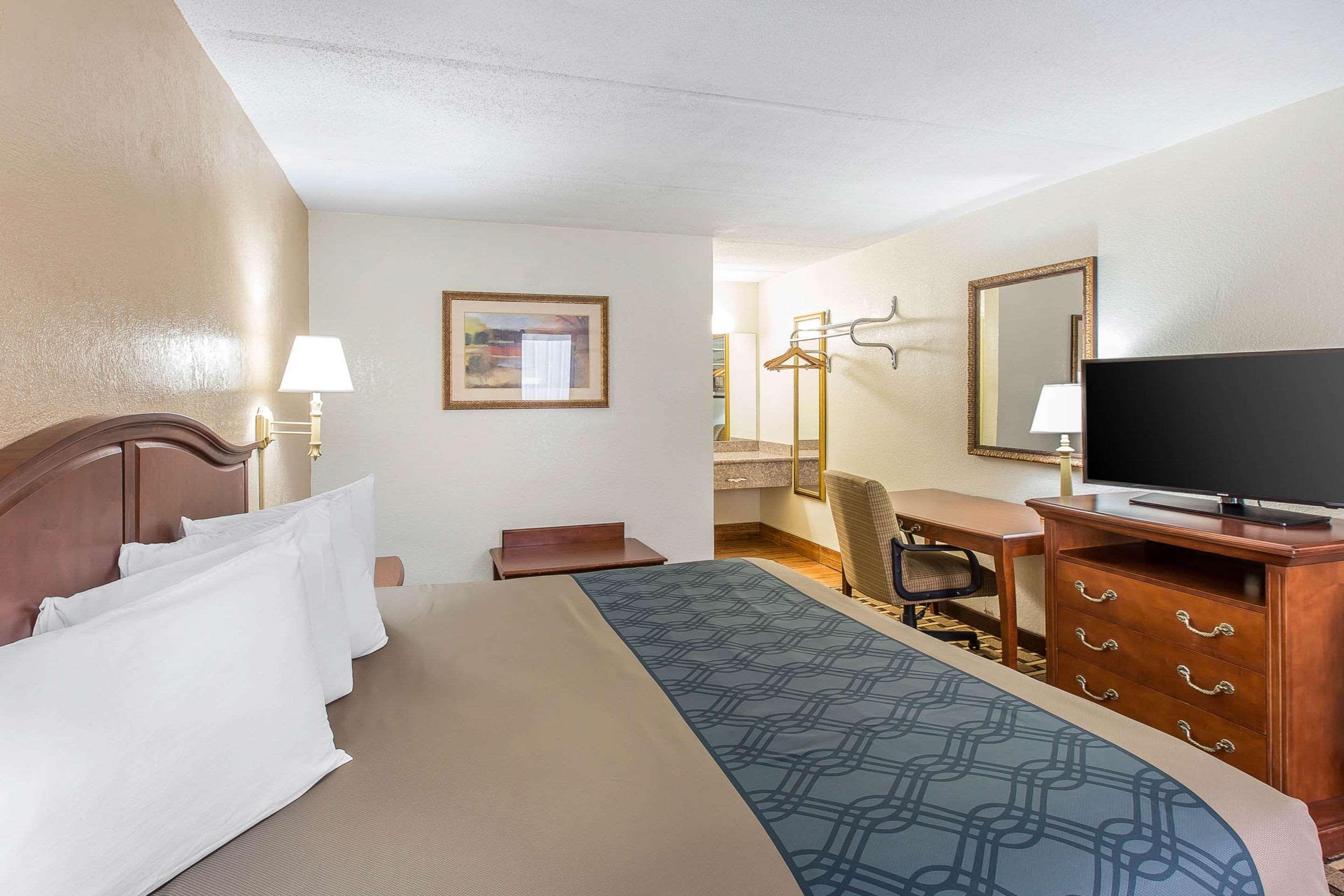 Double King Bed Non Smoking