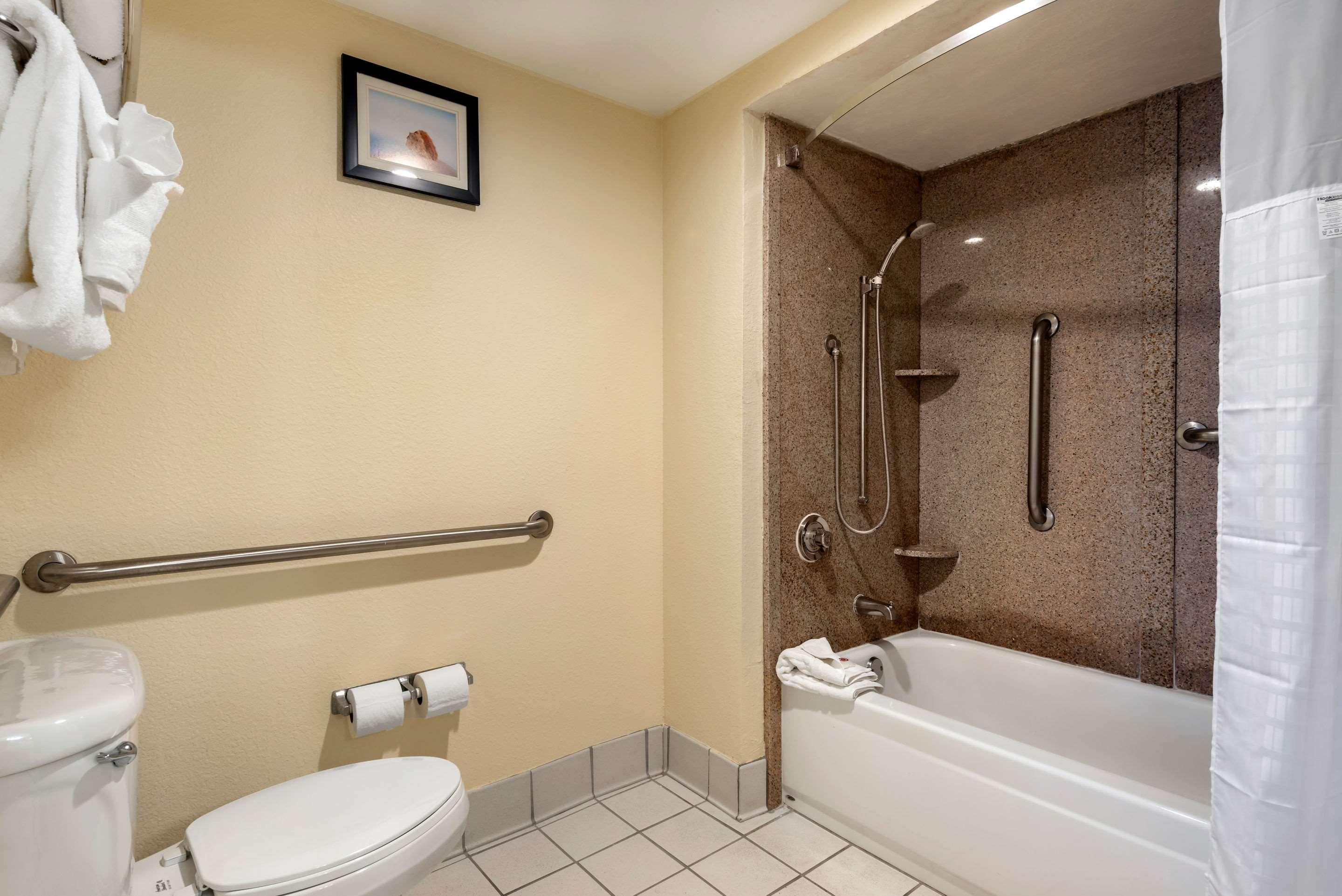 Quadruple Two Double Beds