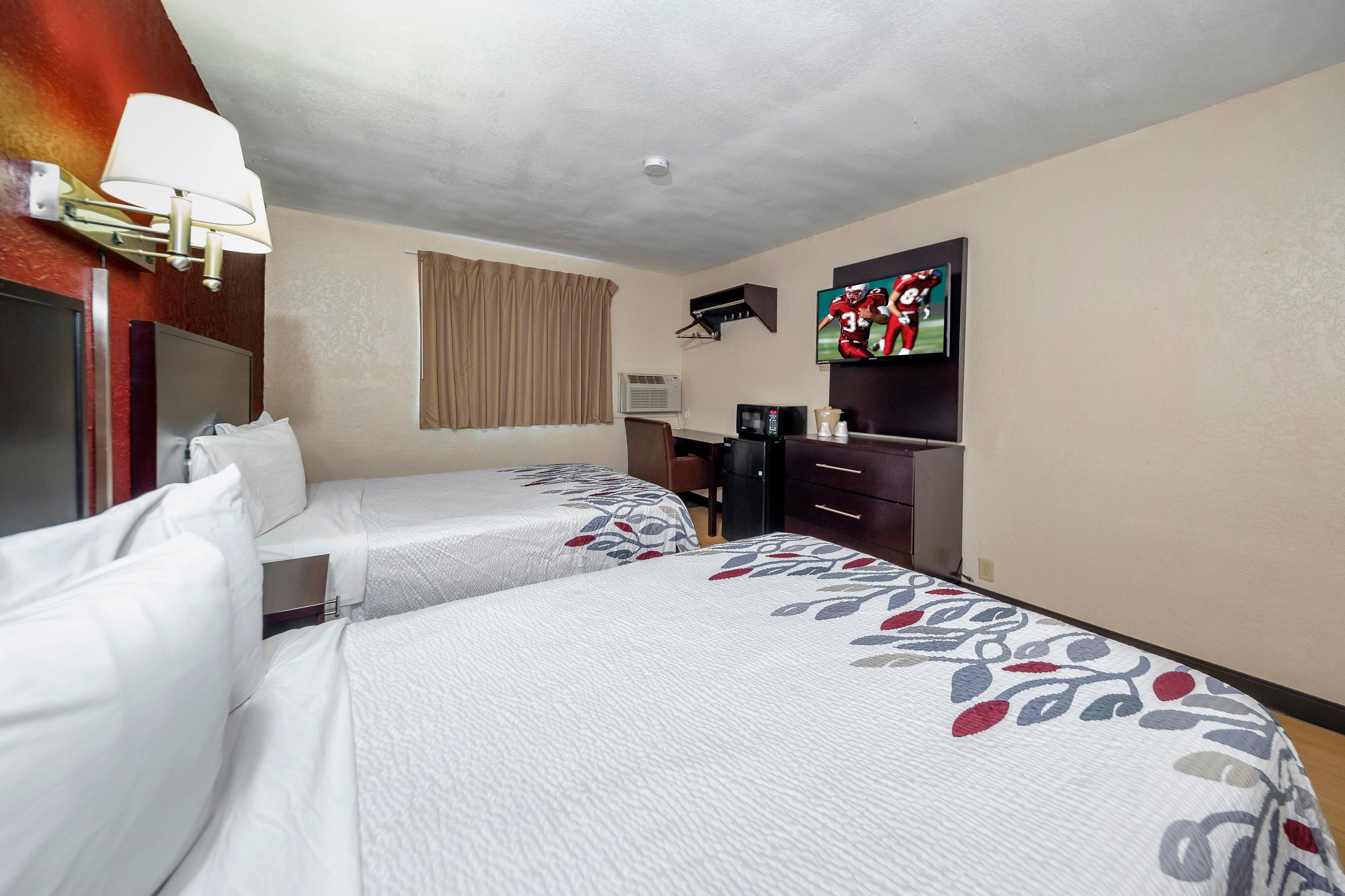 Double Deluxe Two Beds