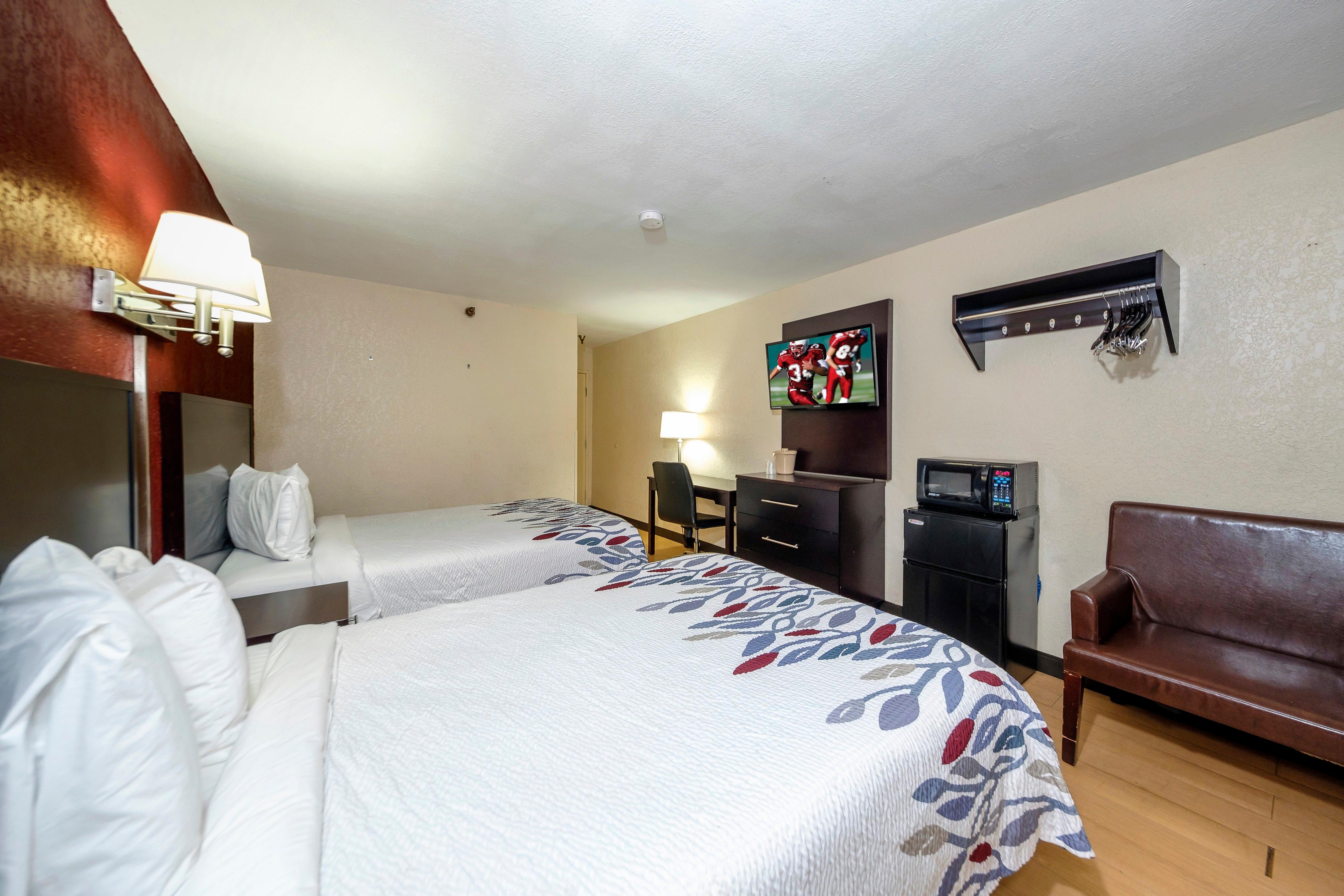 Double Deluxe Two Beds