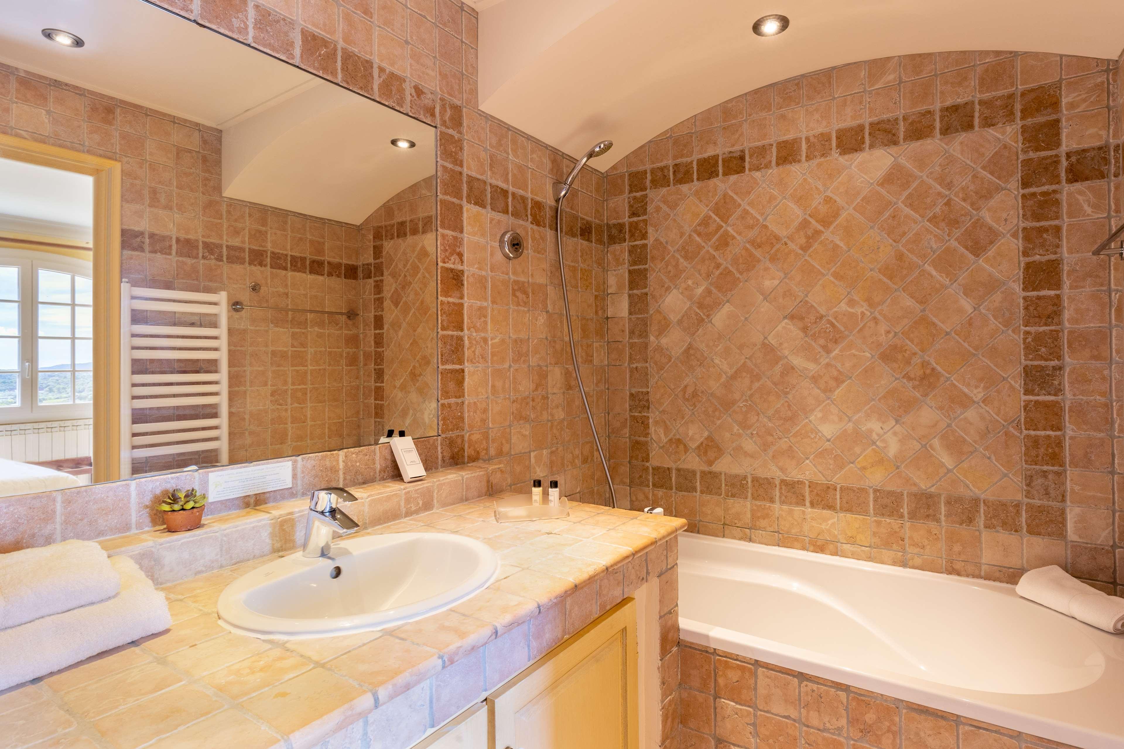 Double or Twin Superior