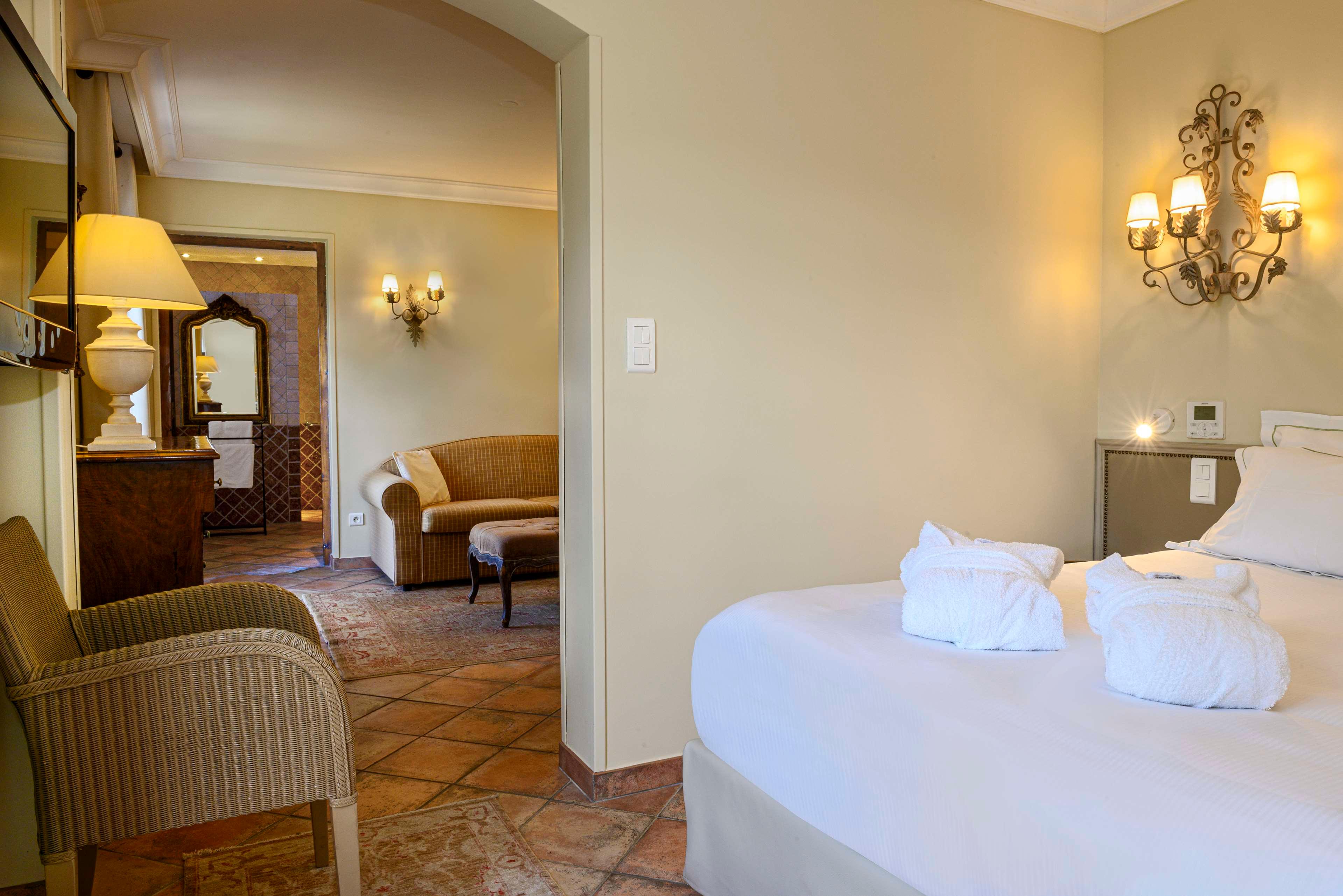 Junior Suite King Size Bed