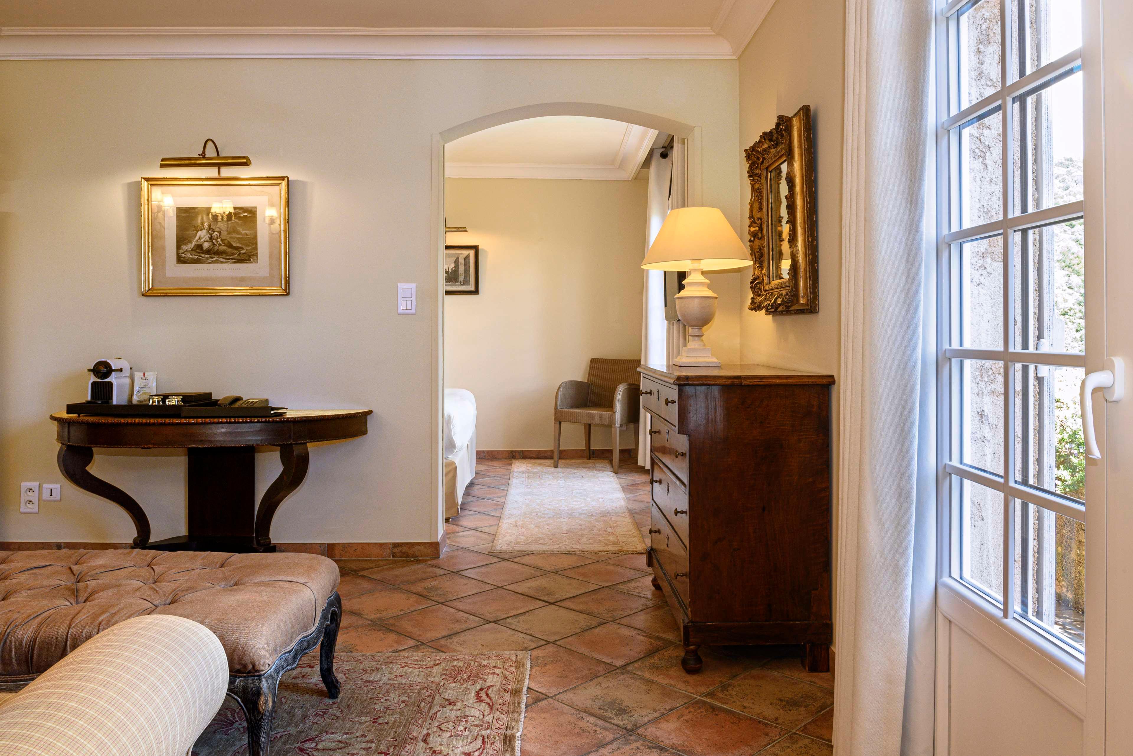 Junior Suite King Size Bed