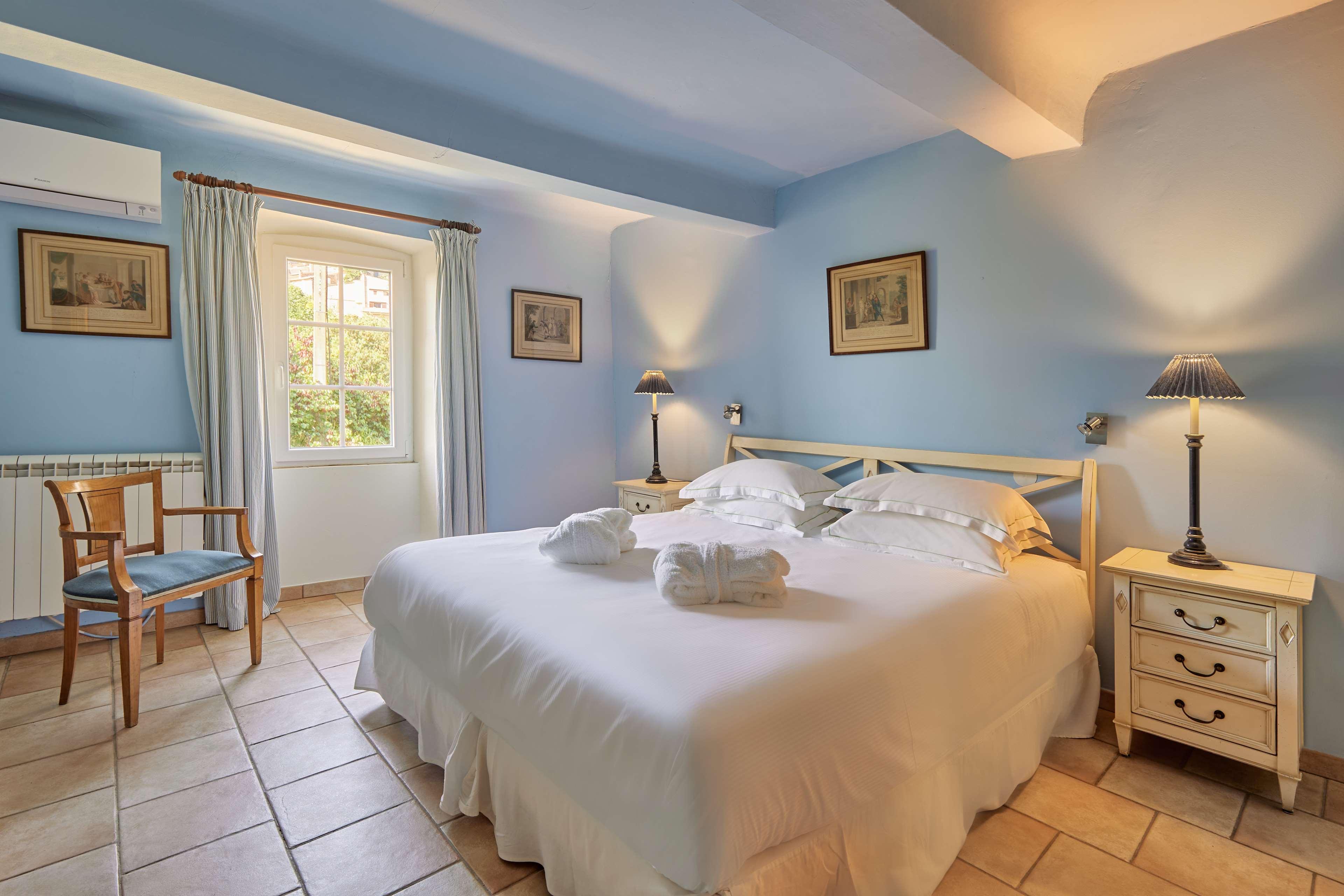 Apartment Capacity 5 Two Bedrooms